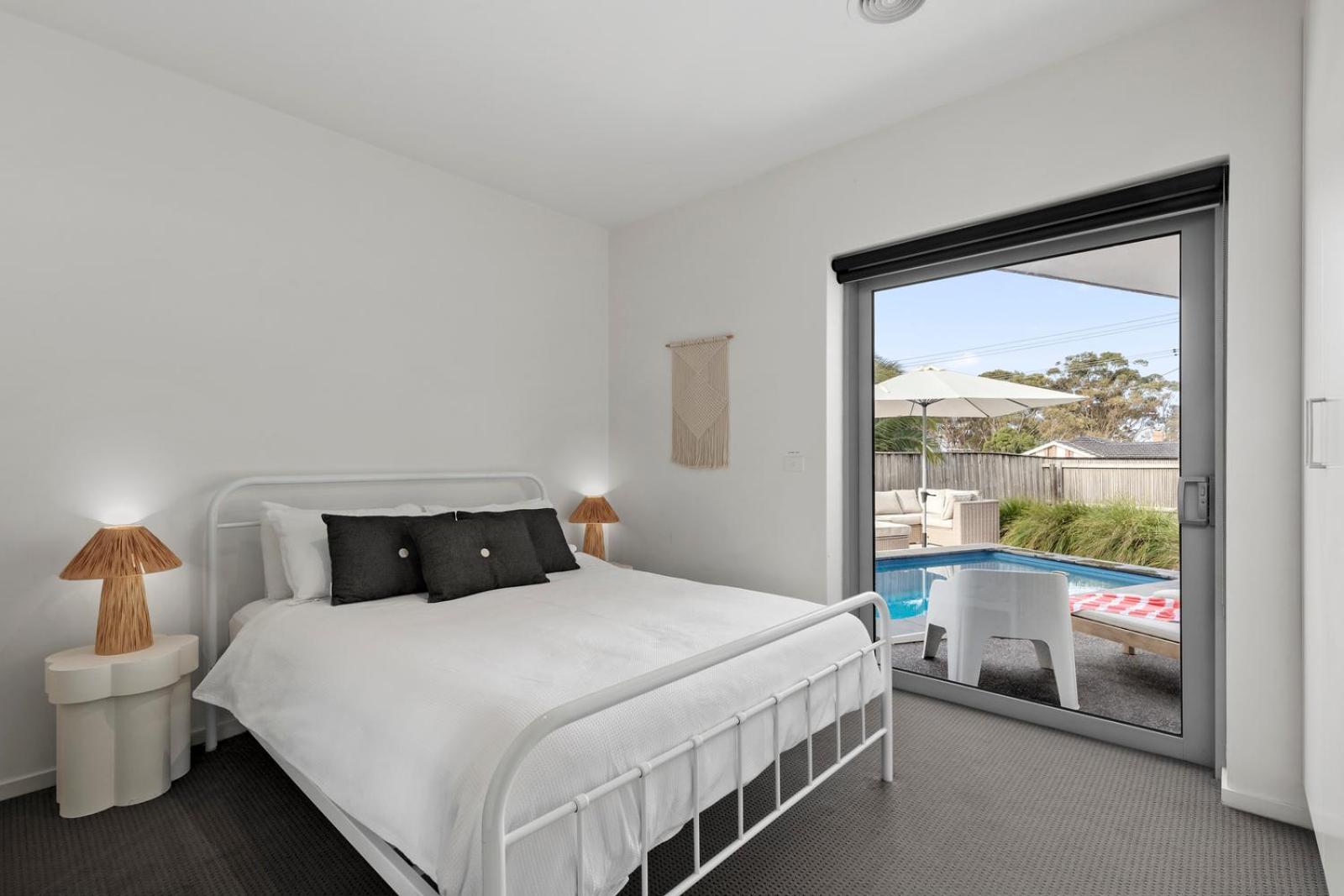 The Point - Luxury Beachside Entertainer With Heated Pool