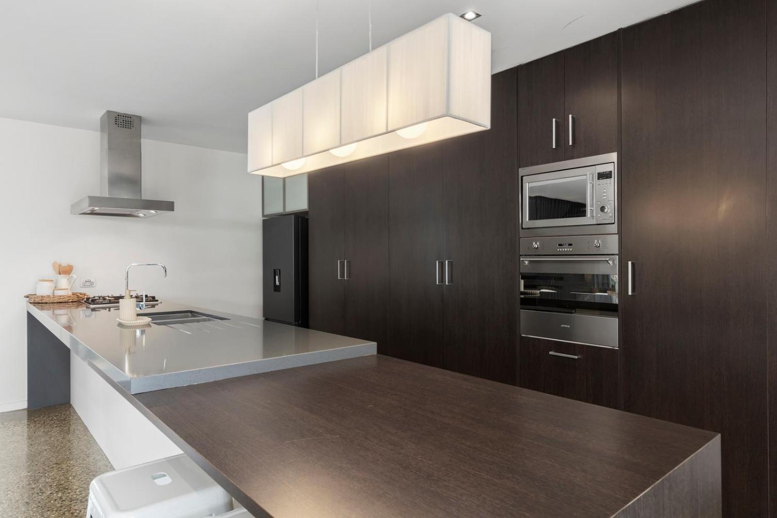 The Point - Luxury Beachside Entertainer With Heated Pool