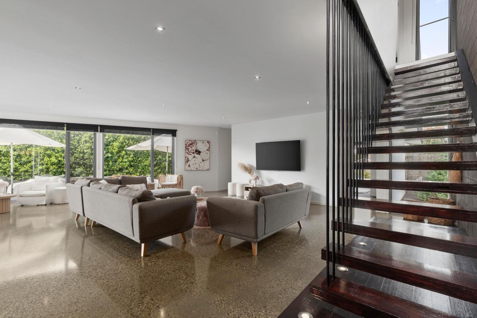 The Point - Luxury Beachside Entertainer With Heated Pool