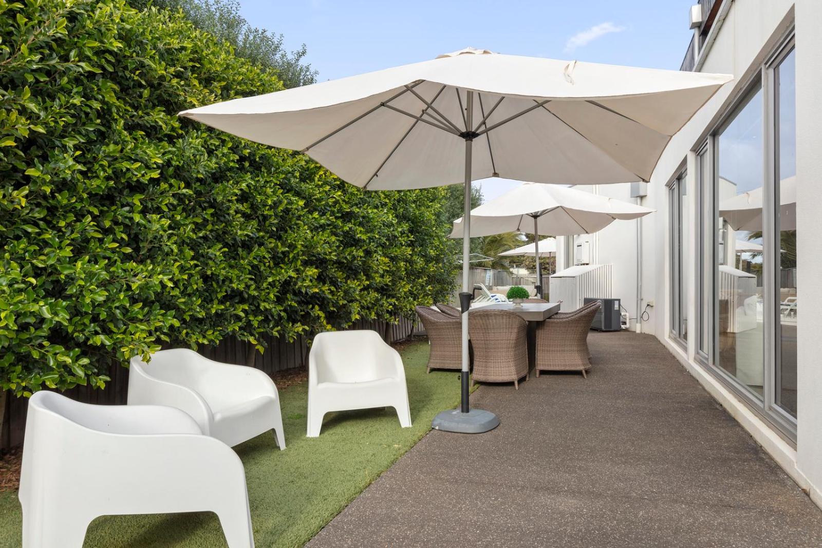 The Point - Luxury Beachside Entertainer With Heated Pool