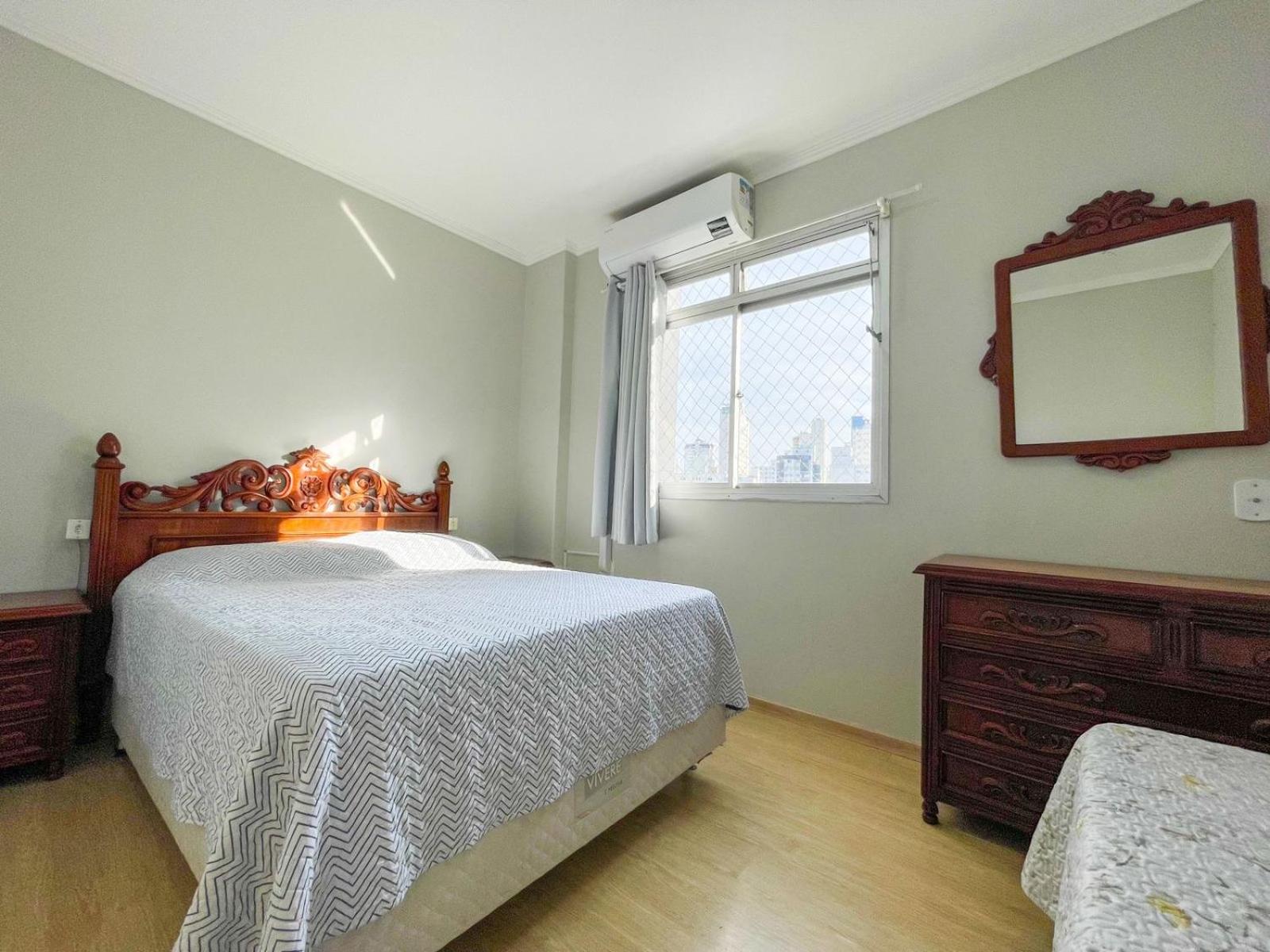 Apartamento na Avenida Central