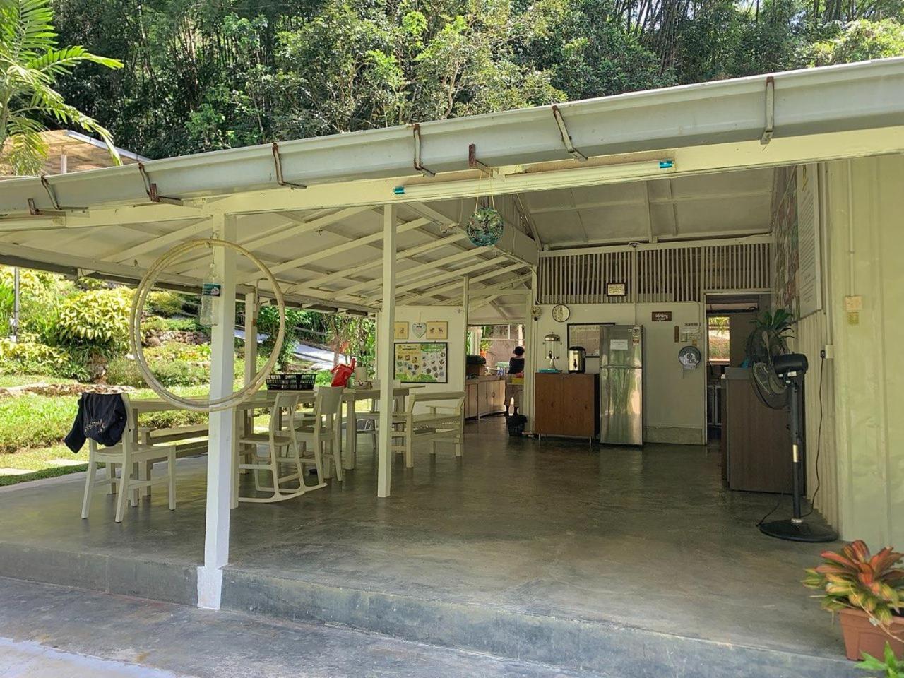 Moonriver Lodge