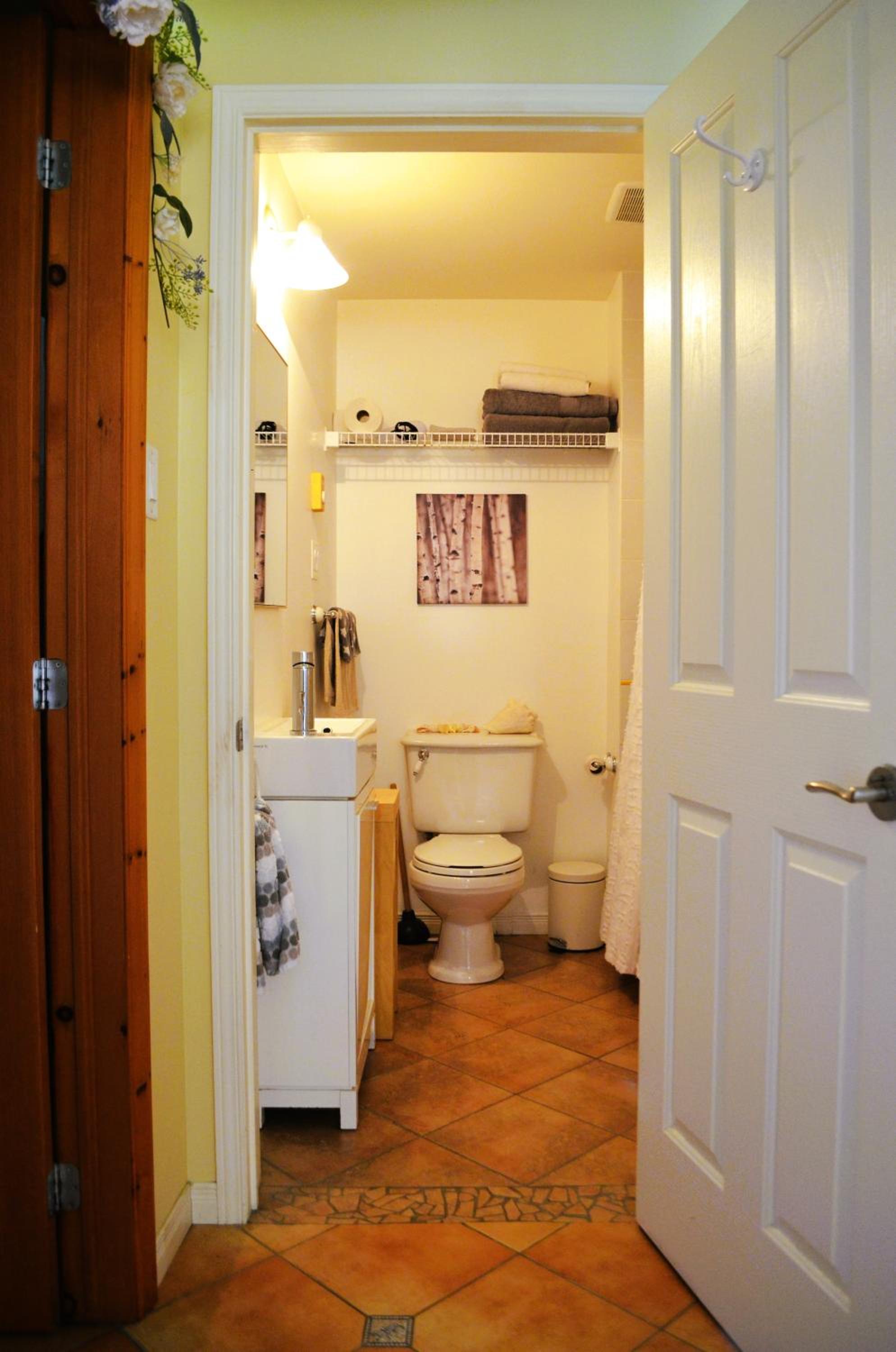 Suite-appartement 2 chambres à la campagne. Rez de jardin