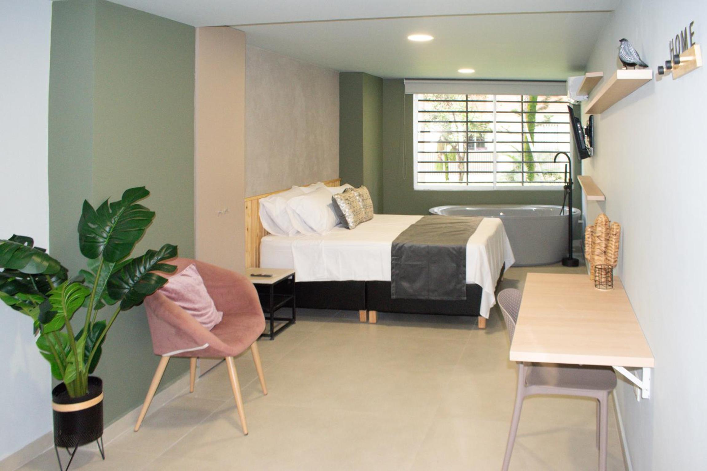Elegante loft en Medellín con bañera y Aire 1-01