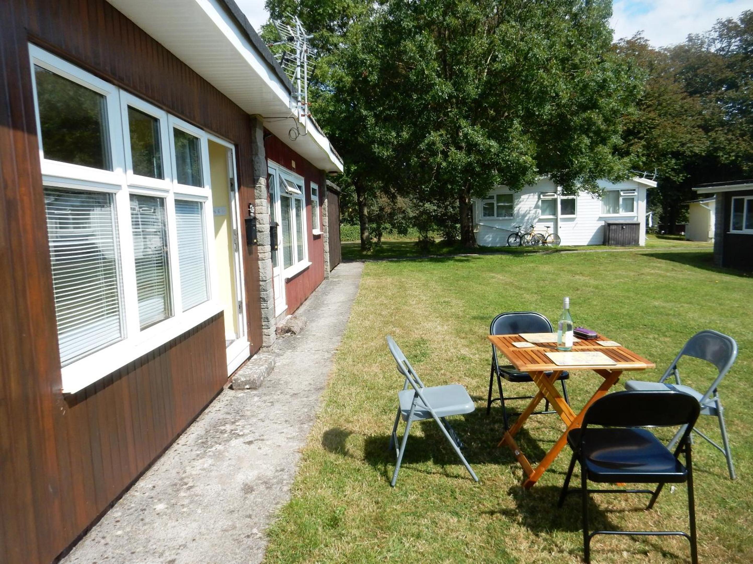Sheena's Dartmouth Chalets view 5