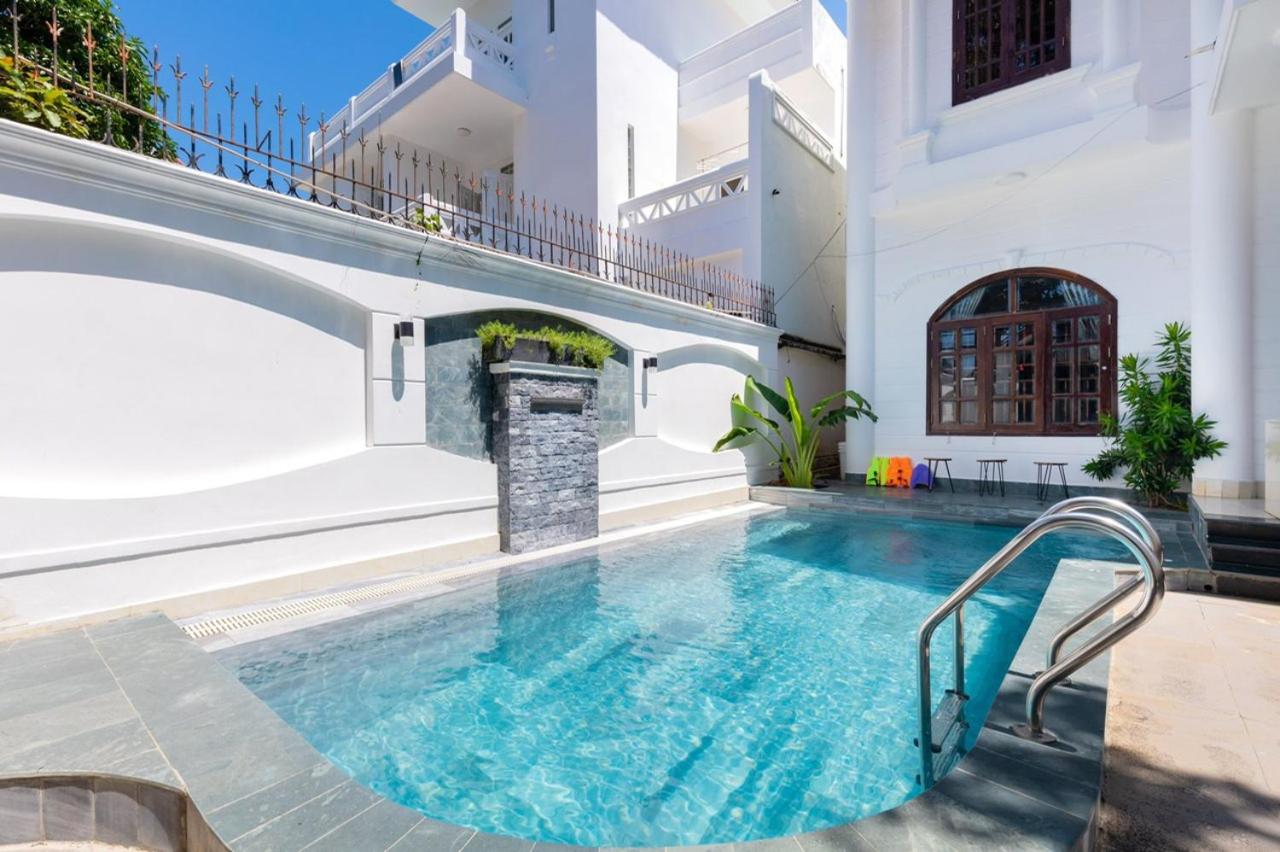 Villa hồ bơi BBQ rộng rãi Có bàn bida và karaoke view 5