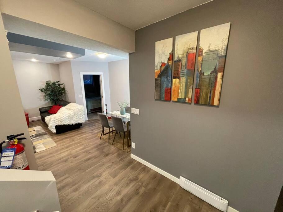 Comfortable and Beautiful Brand-New Suite BSMT-Two Bedroom, Two Washrooms