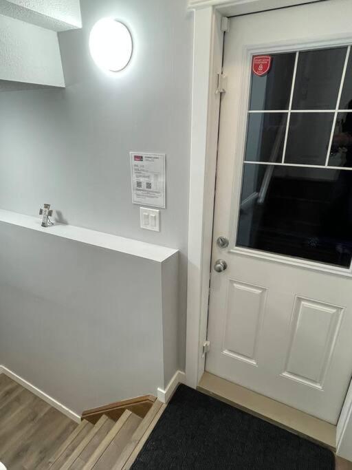 Comfortable and Beautiful Brand-New Suite BSMT-Two Bedroom, Two Washrooms