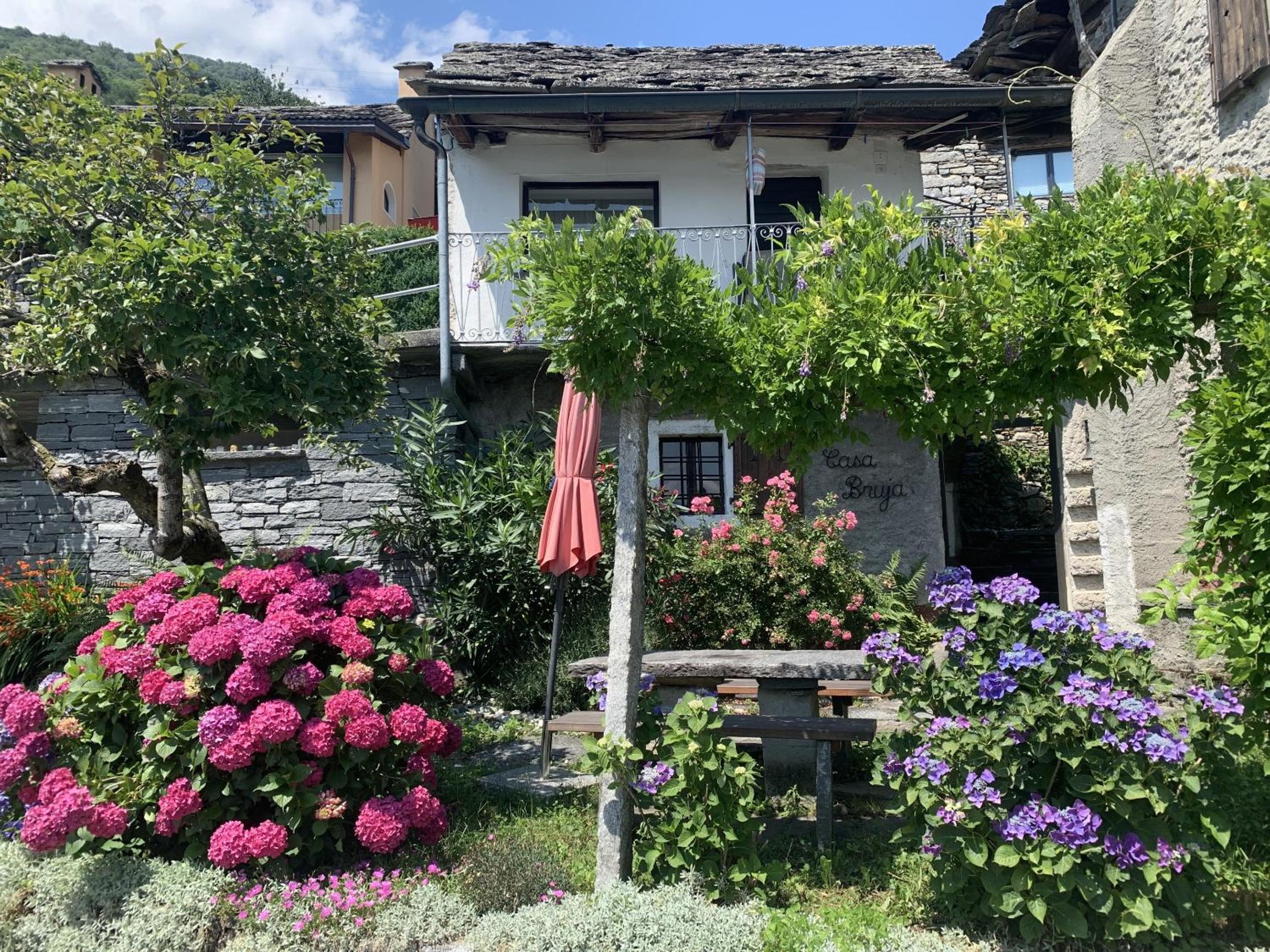 Casa Bruja Tradizionale Rustico Ticinese