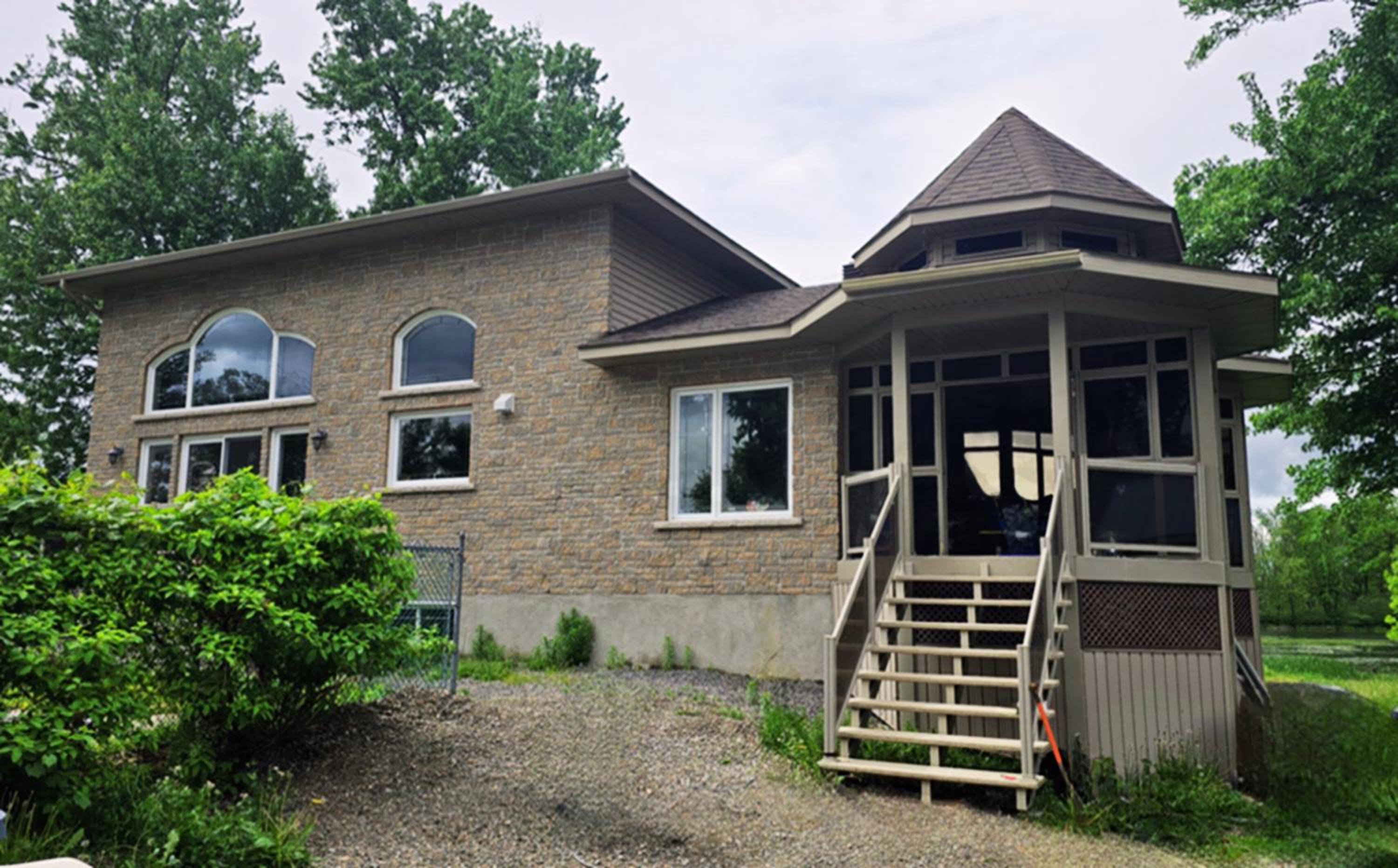 Lakefront House 25 minutes from downtown Ottawa-Gatineau