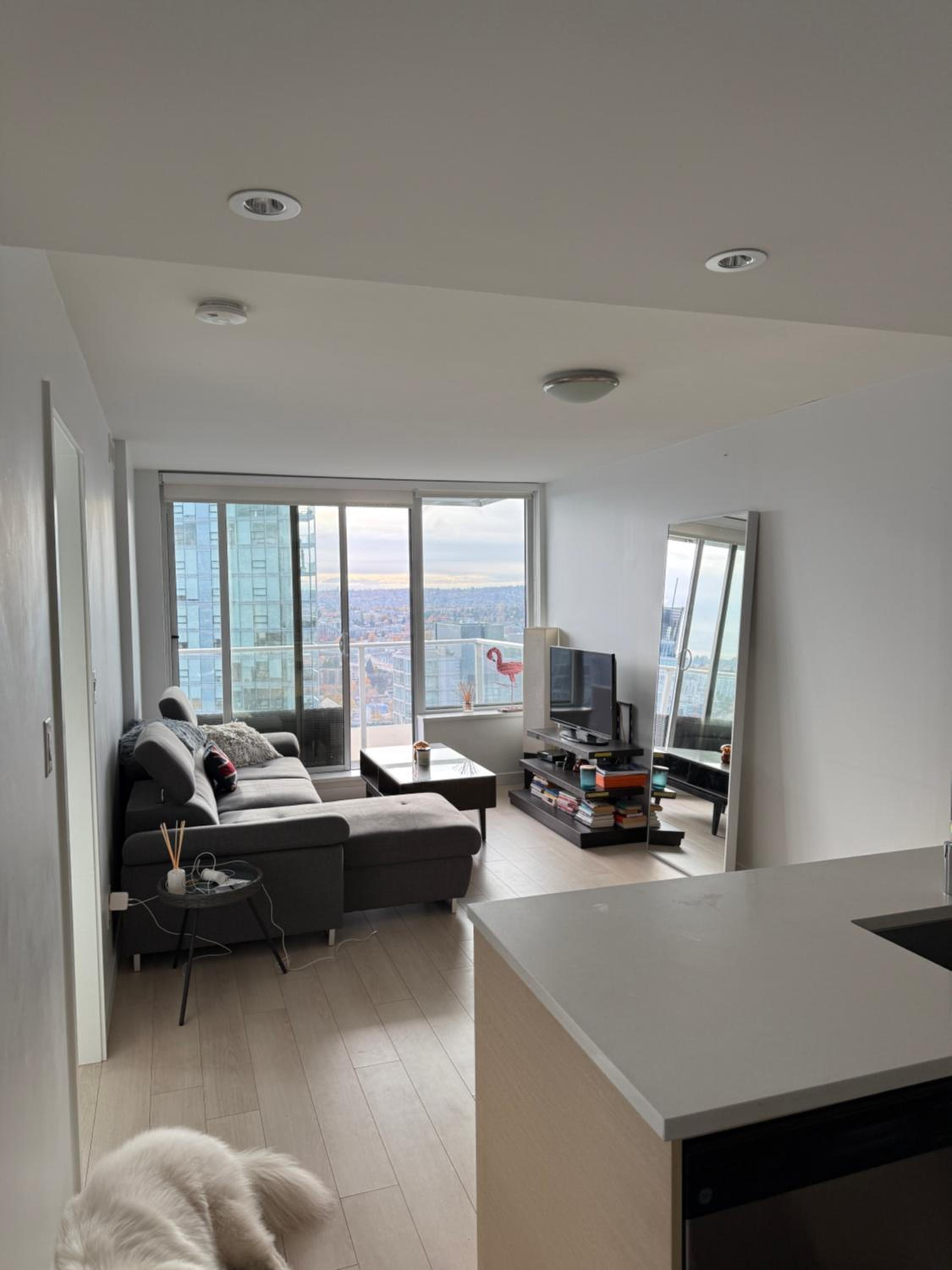 Beautiful 1 bedroom condo in Yaletown