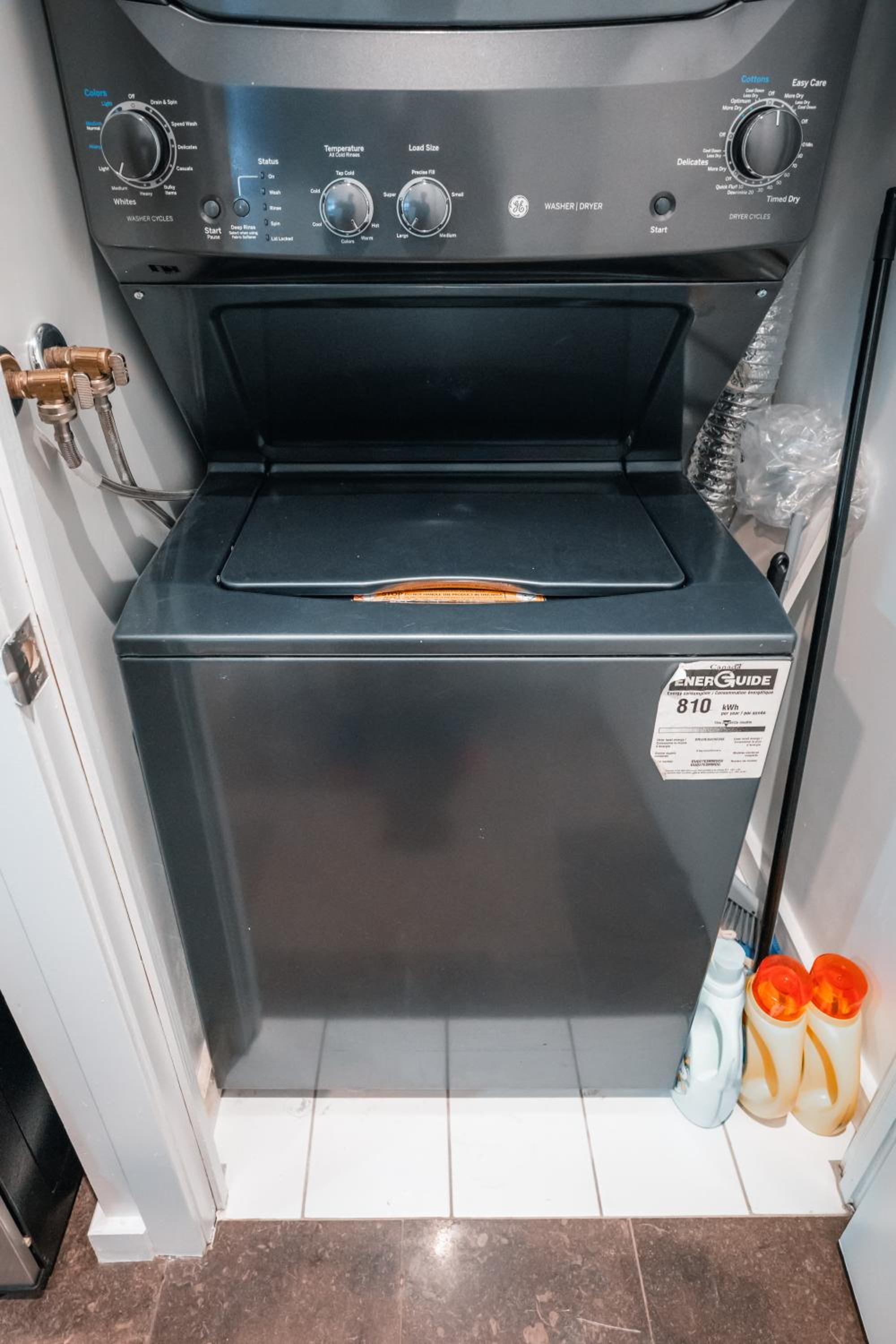 Lovely One Bedroom Near CN Tower