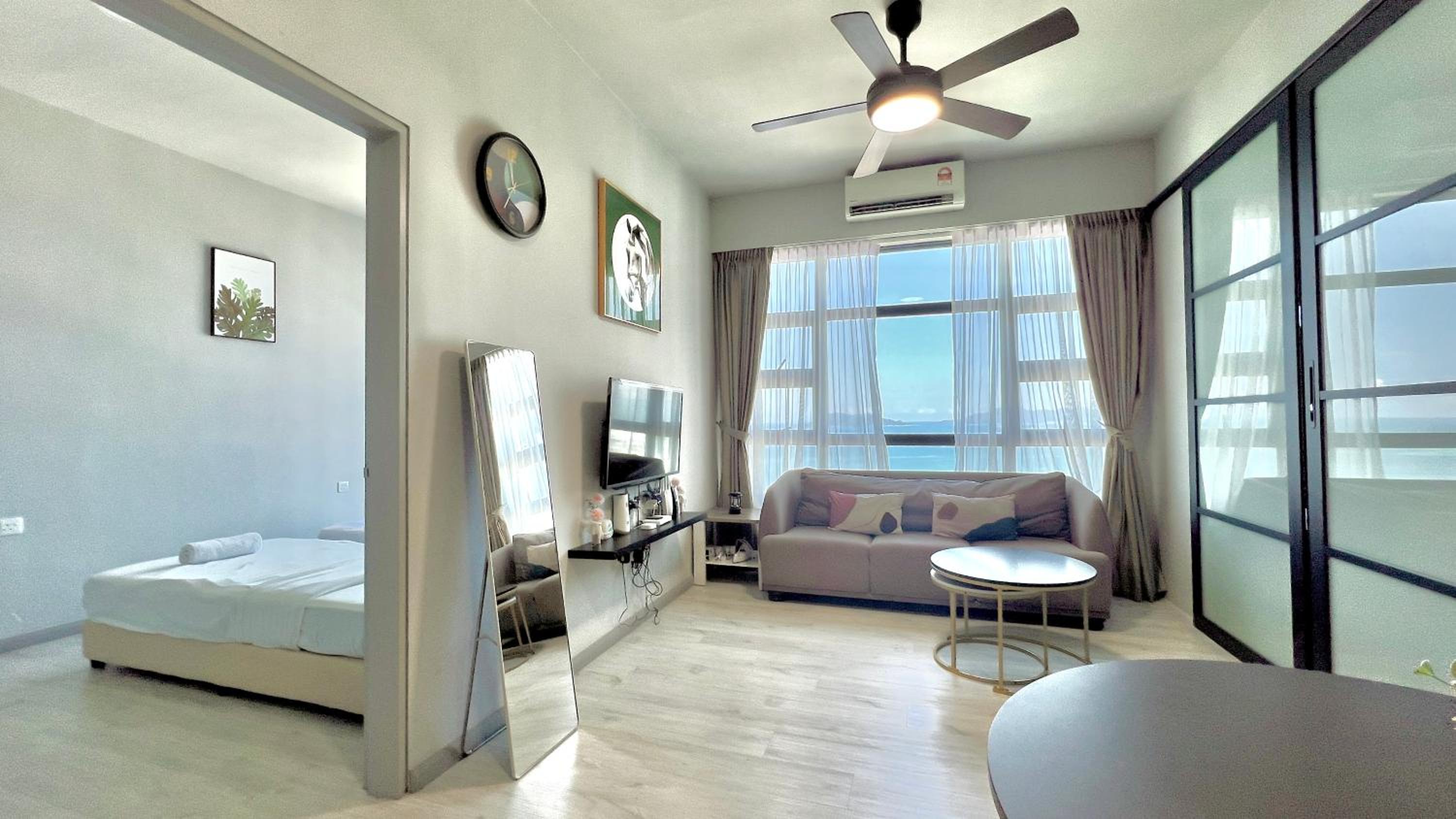 JQ Unity Homestay 2 High Floor Seaview Netflix 6pax photo 1