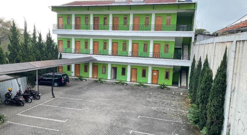 Hotel Cemara Hijau