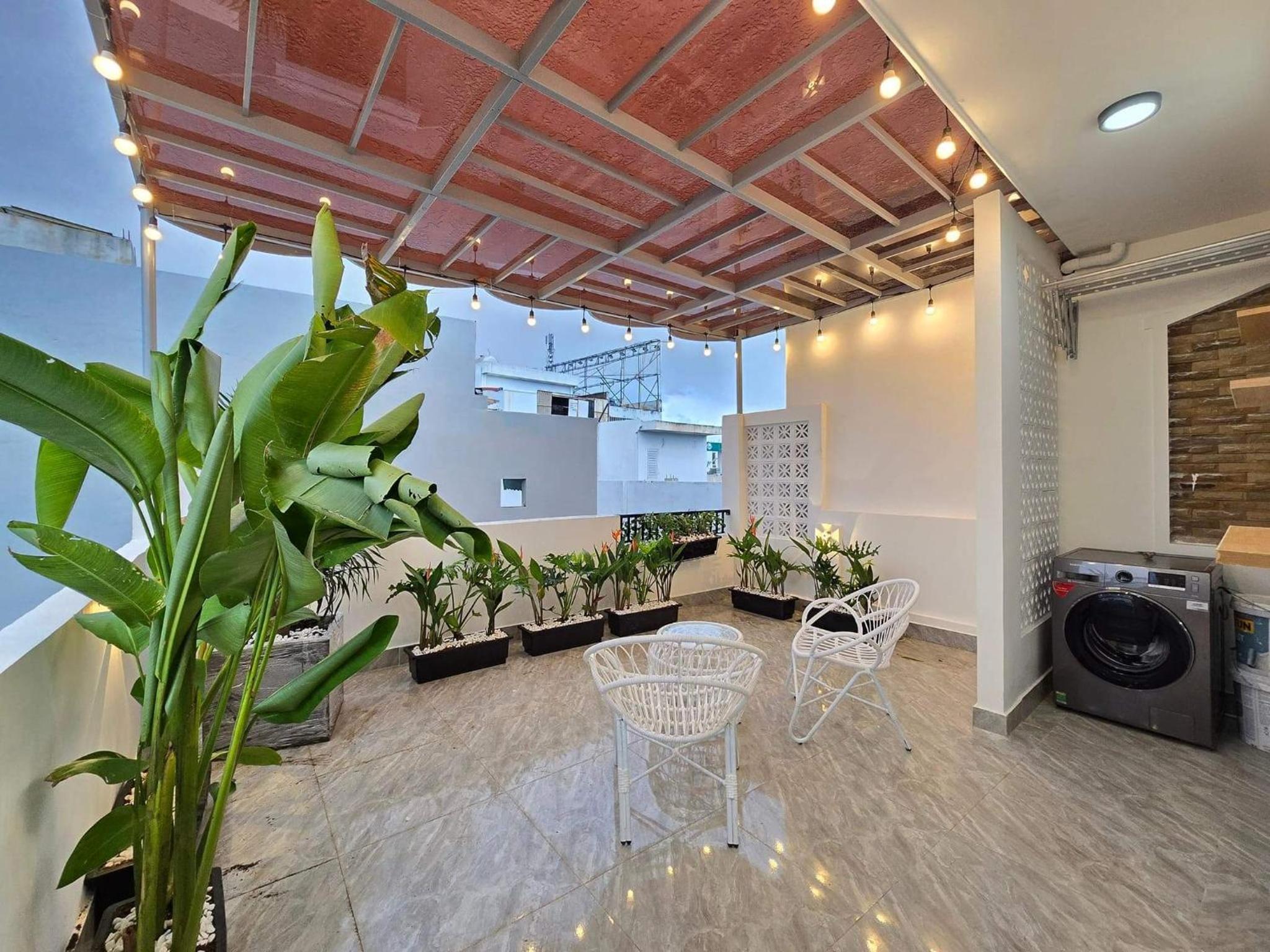 Anuy House