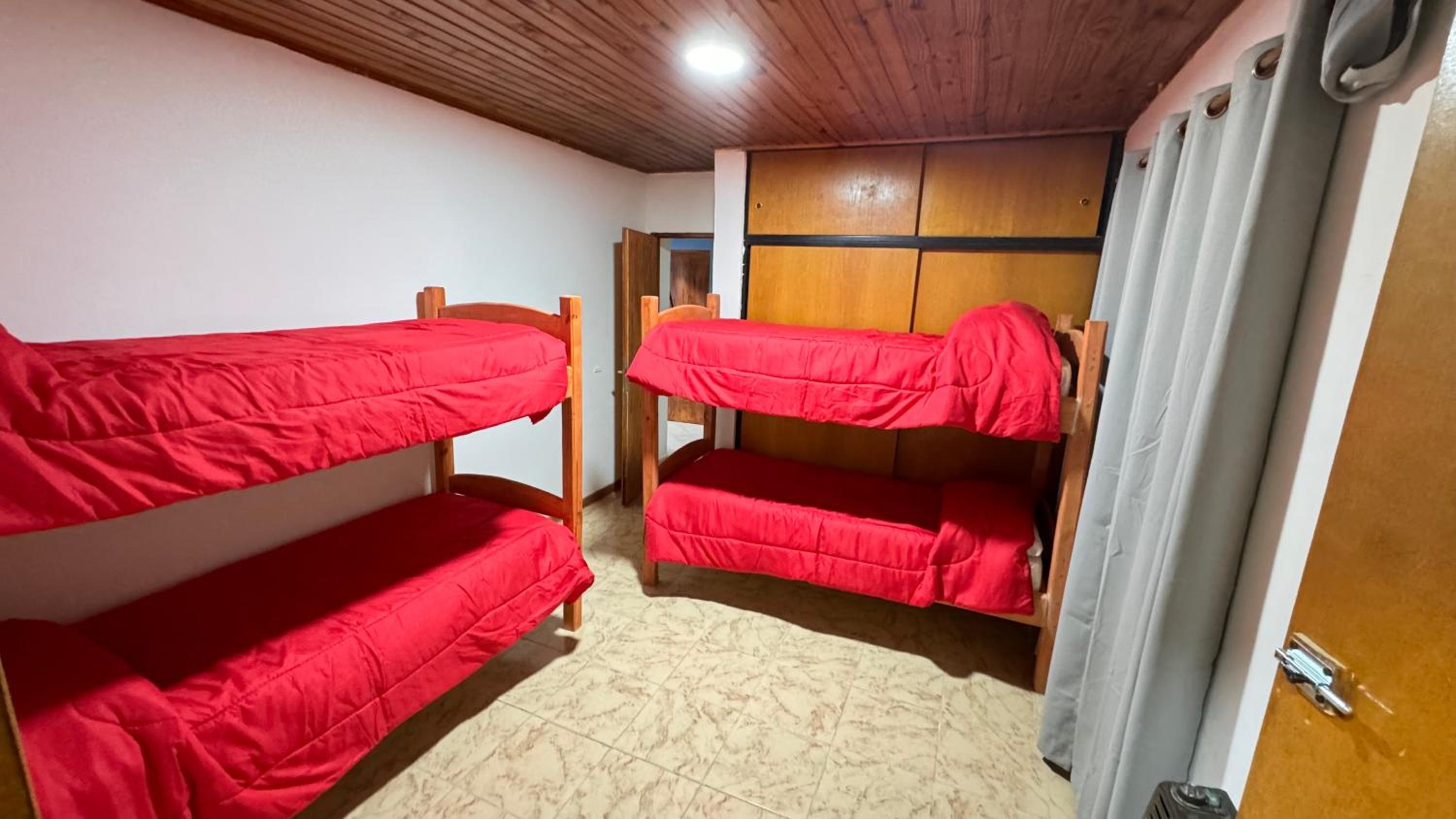 Hostal Leolei