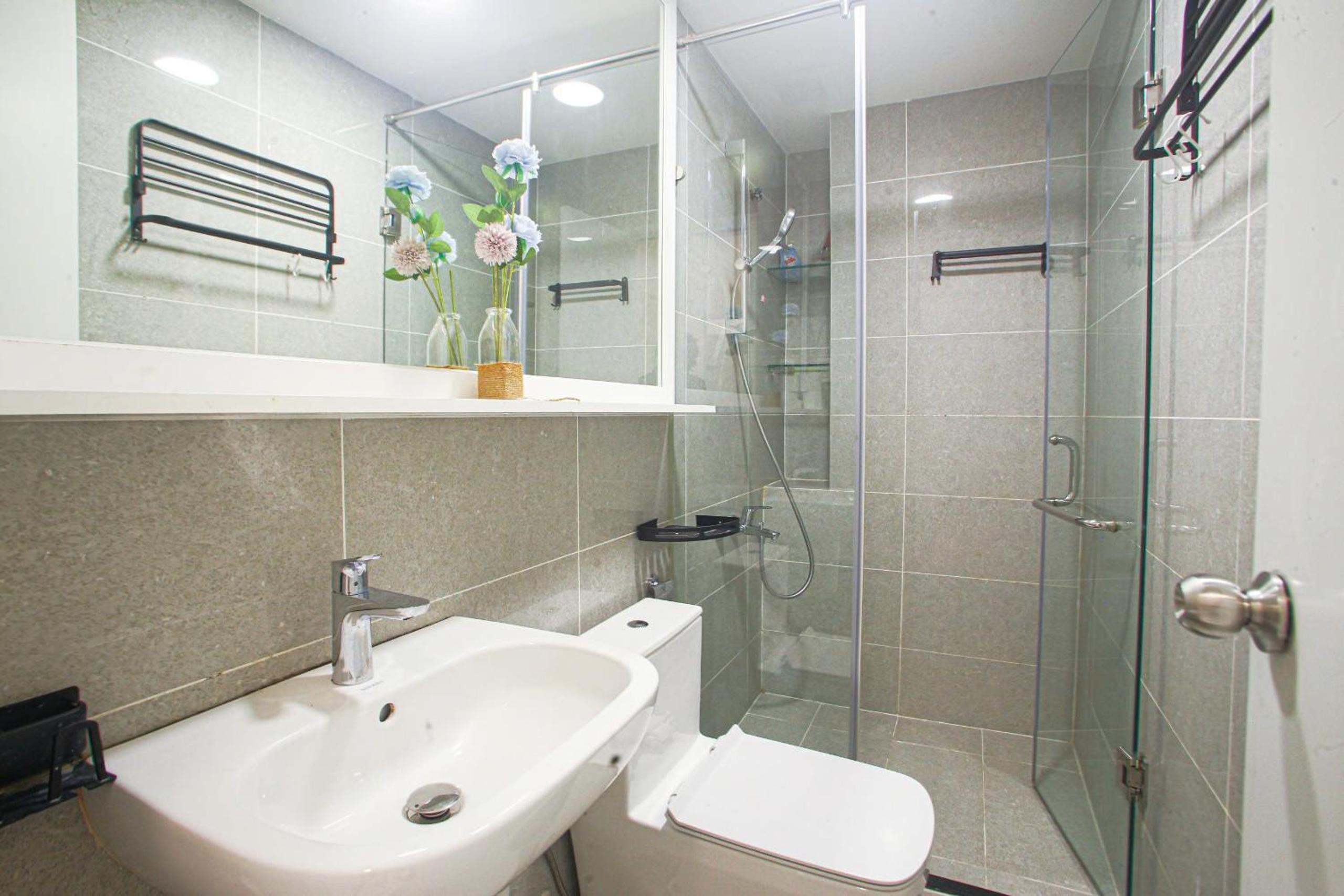 Nijo KAYA Suites - Terra Royal Tower, Highclass, Central & Poker Table