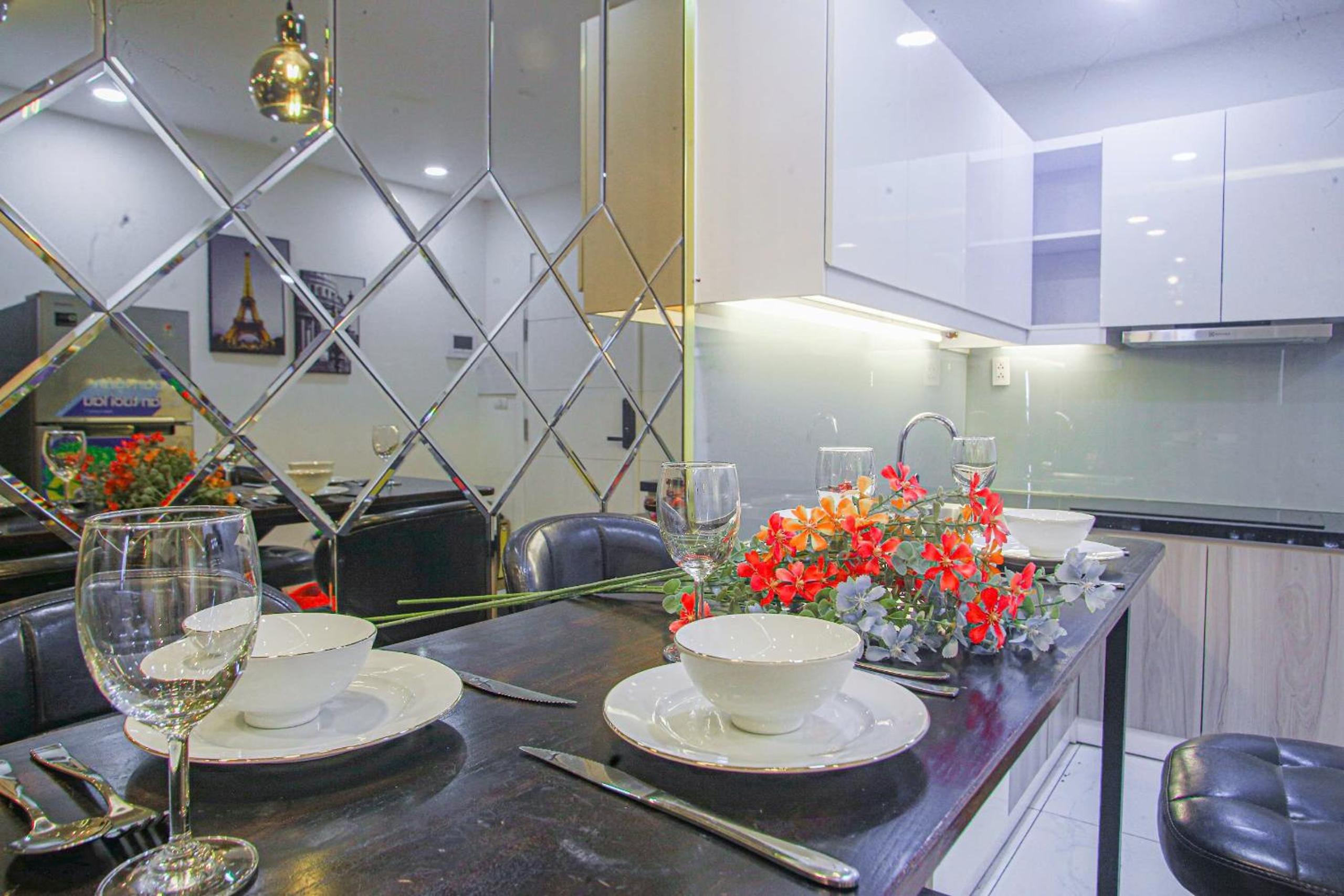 Nijo KAYA Suites - Terra Royal Tower, Highclass, Central & Poker Table
