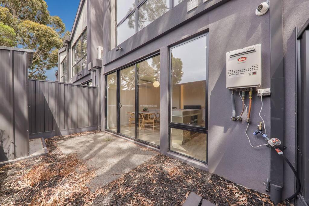 Luca-2B2B-BrandNew Townhouse In Brighton East