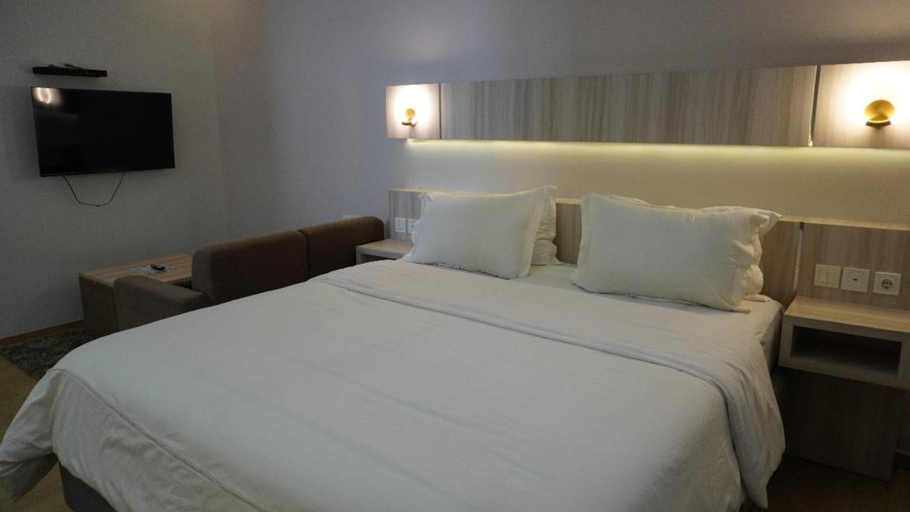 Villa Dalia Puncak Acc9-34 view 4