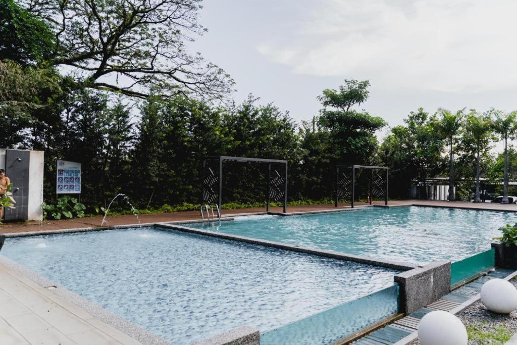 Diamond Oasis 6pax 3room type photo 4