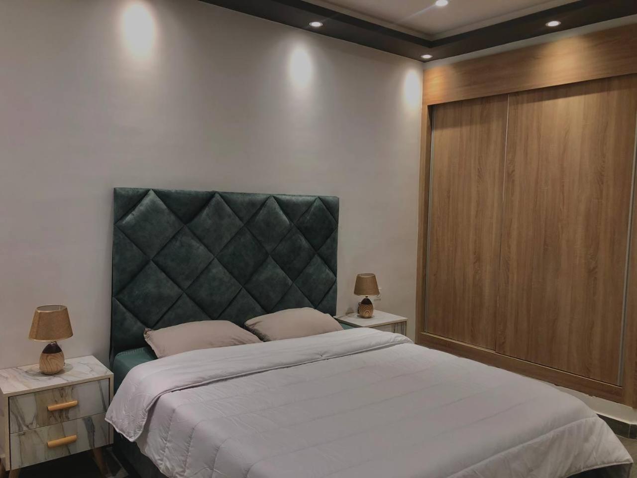 Appartement F3 Moderne au boulevard des lions pour les familles et les nouveaux mariés view 4