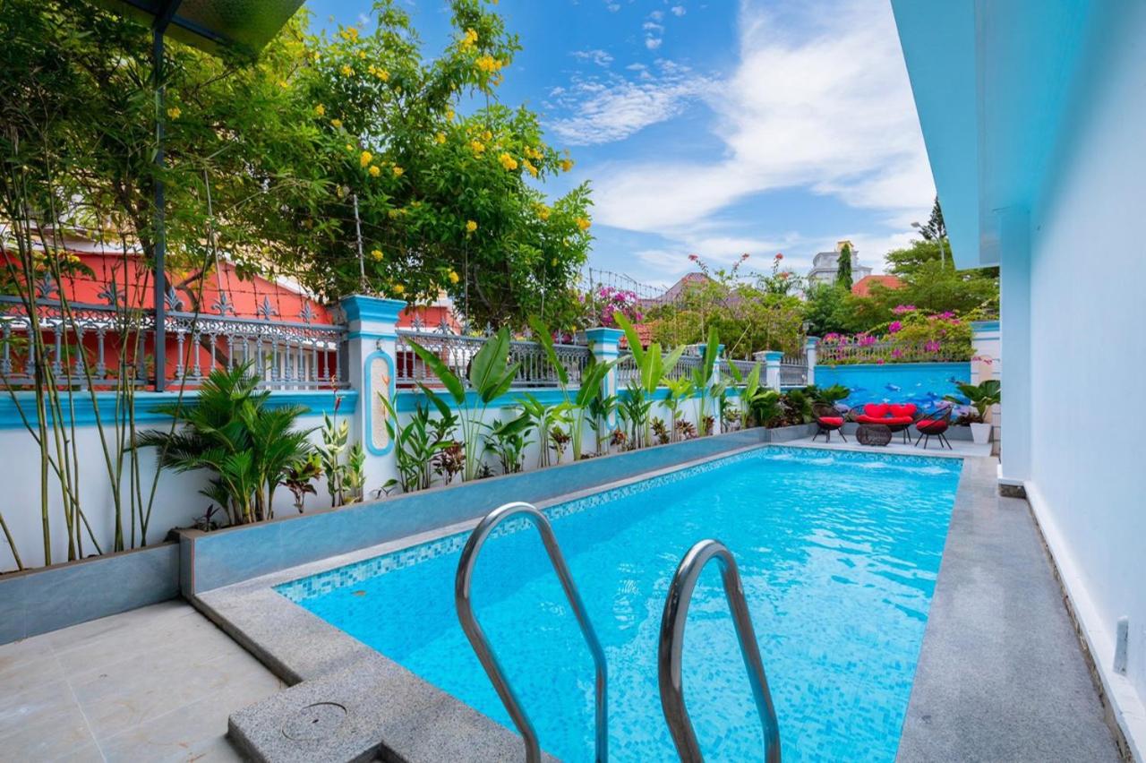 Villa Hồ Bơi VIP BÃI SAU ĐẸP HOA GIẤY view 2