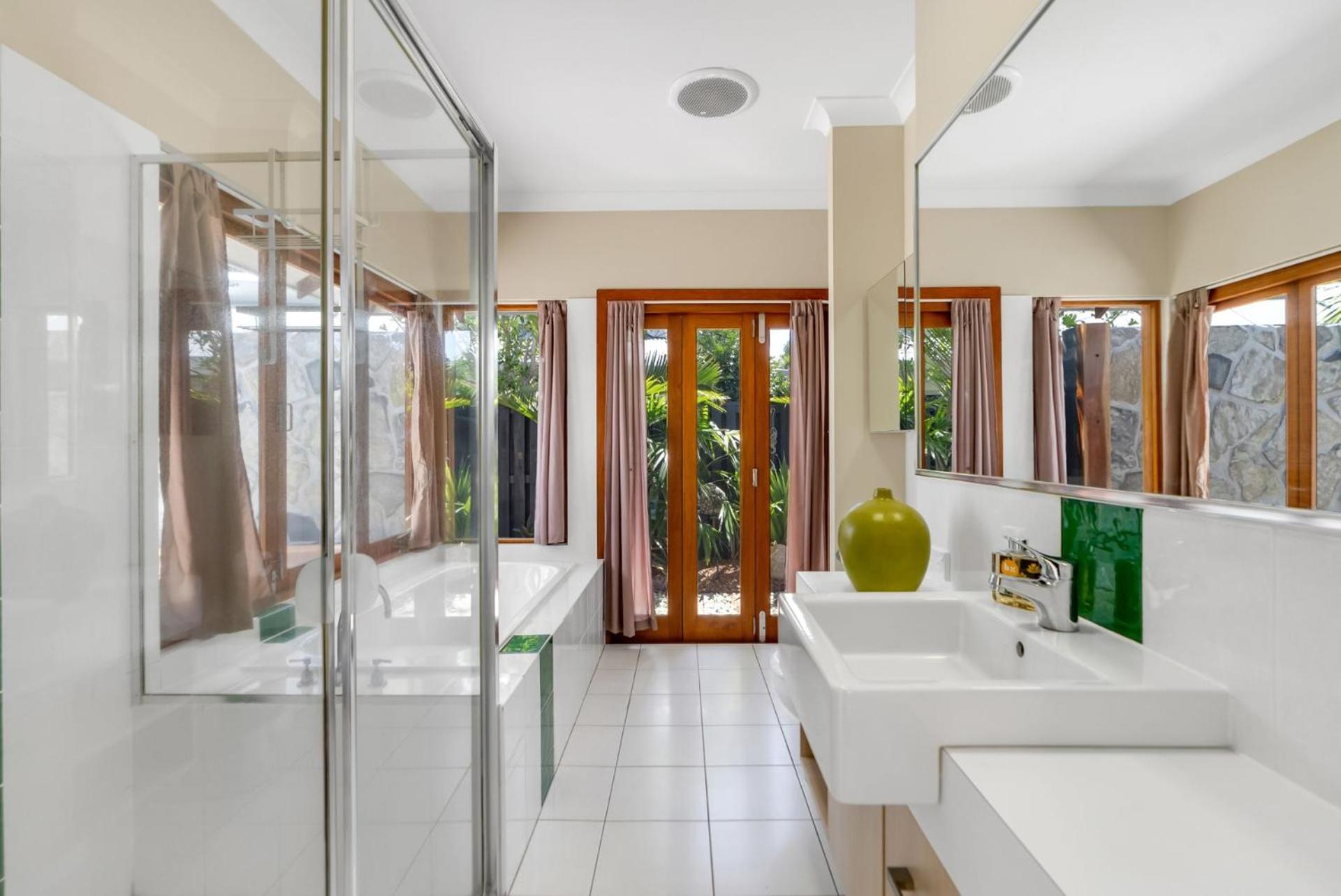 Trinity Beach Vacations - Belle Escapes Lagoon Luxe in Private Estate - Property Image 74