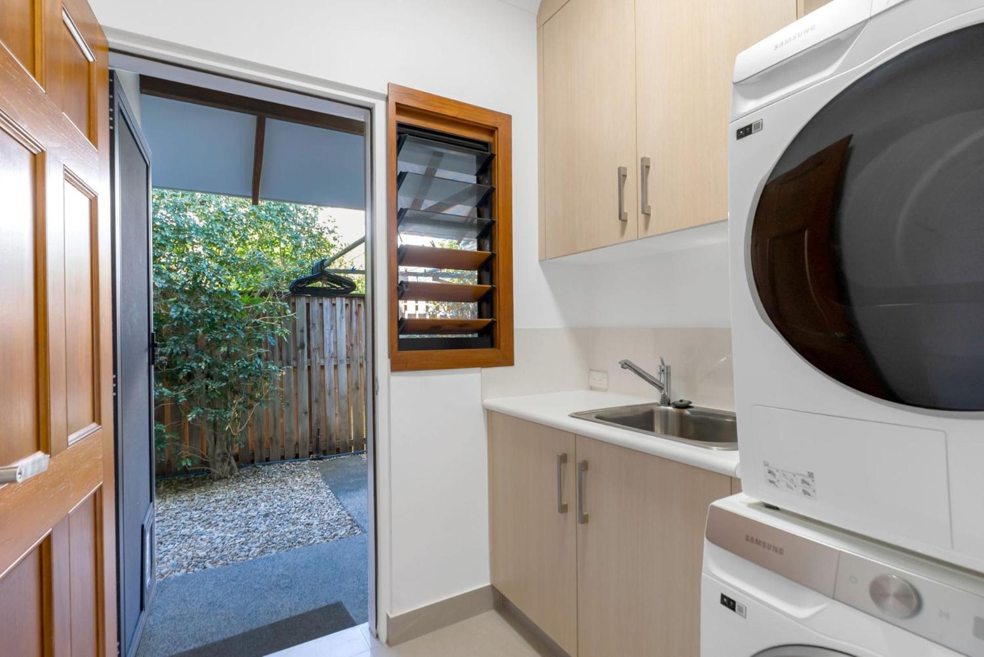 Trinity Beach Vacations - Belle Escapes Lagoon Luxe in Private Estate - Property Image 5