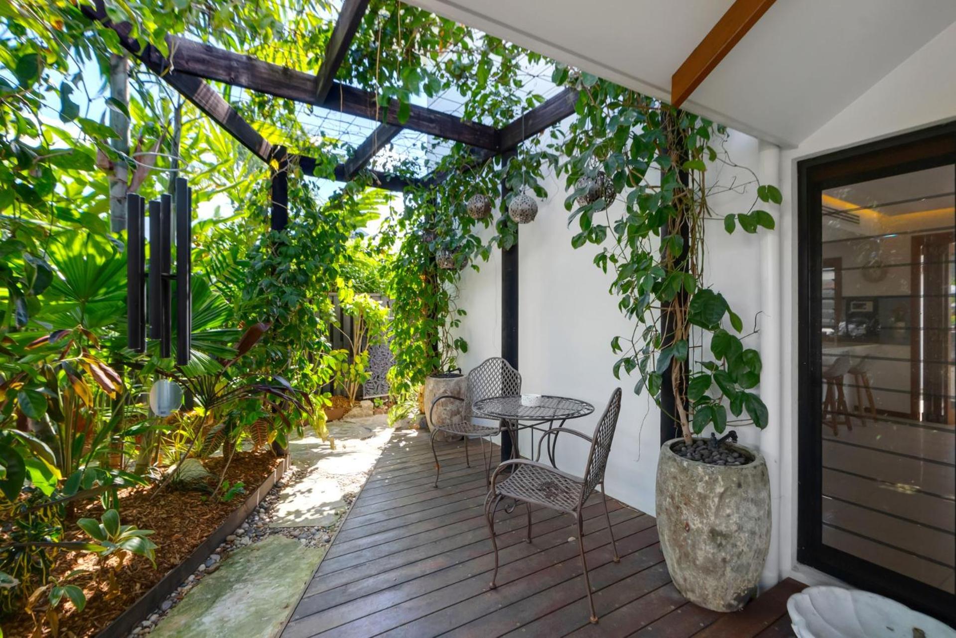 Trinity Beach Vacations - Belle Escapes Lagoon Luxe in Private Estate - Property Image 31