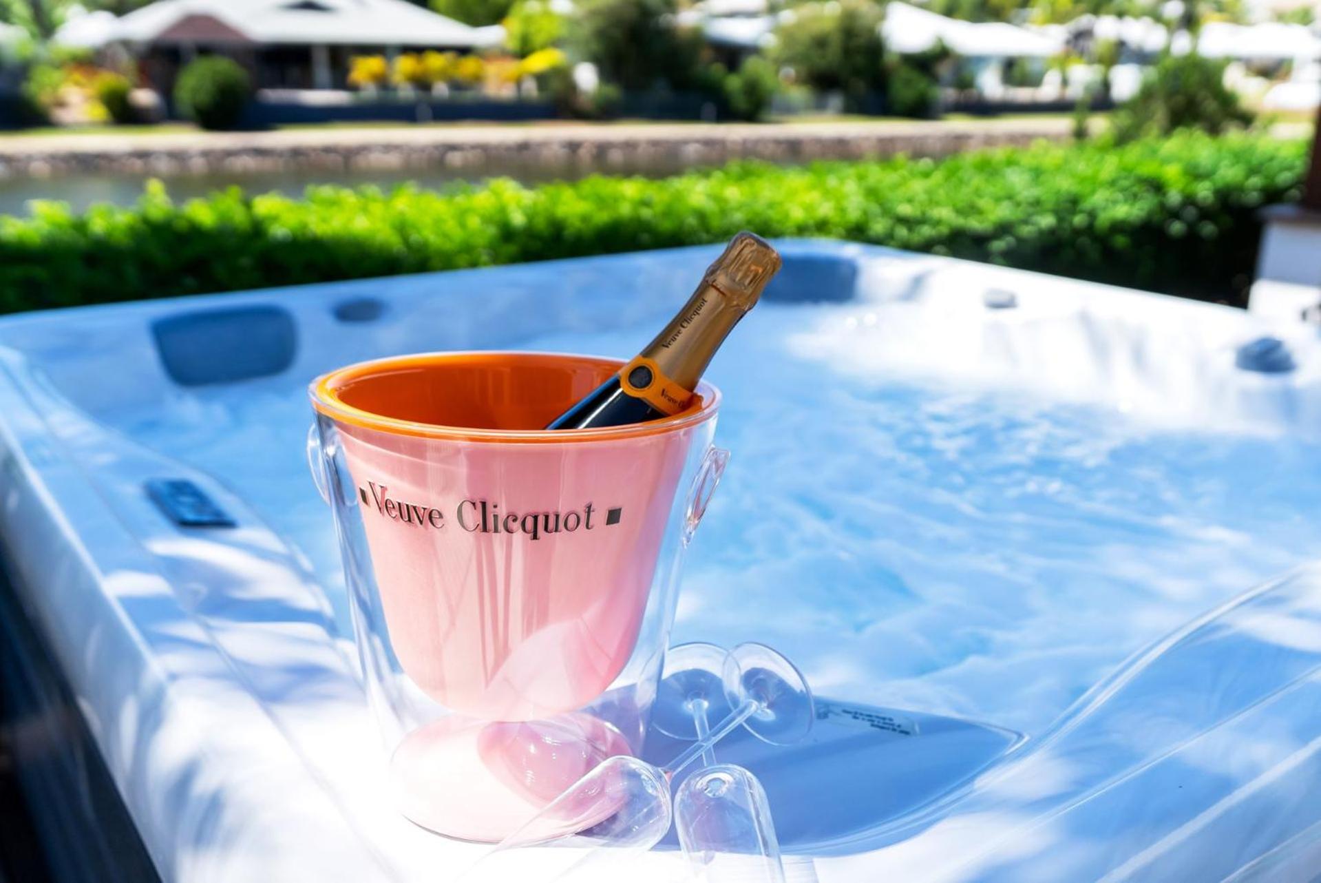 Trinity Beach Vacations - Belle Escapes Lagoon Luxe in Private Estate - Property Image 32