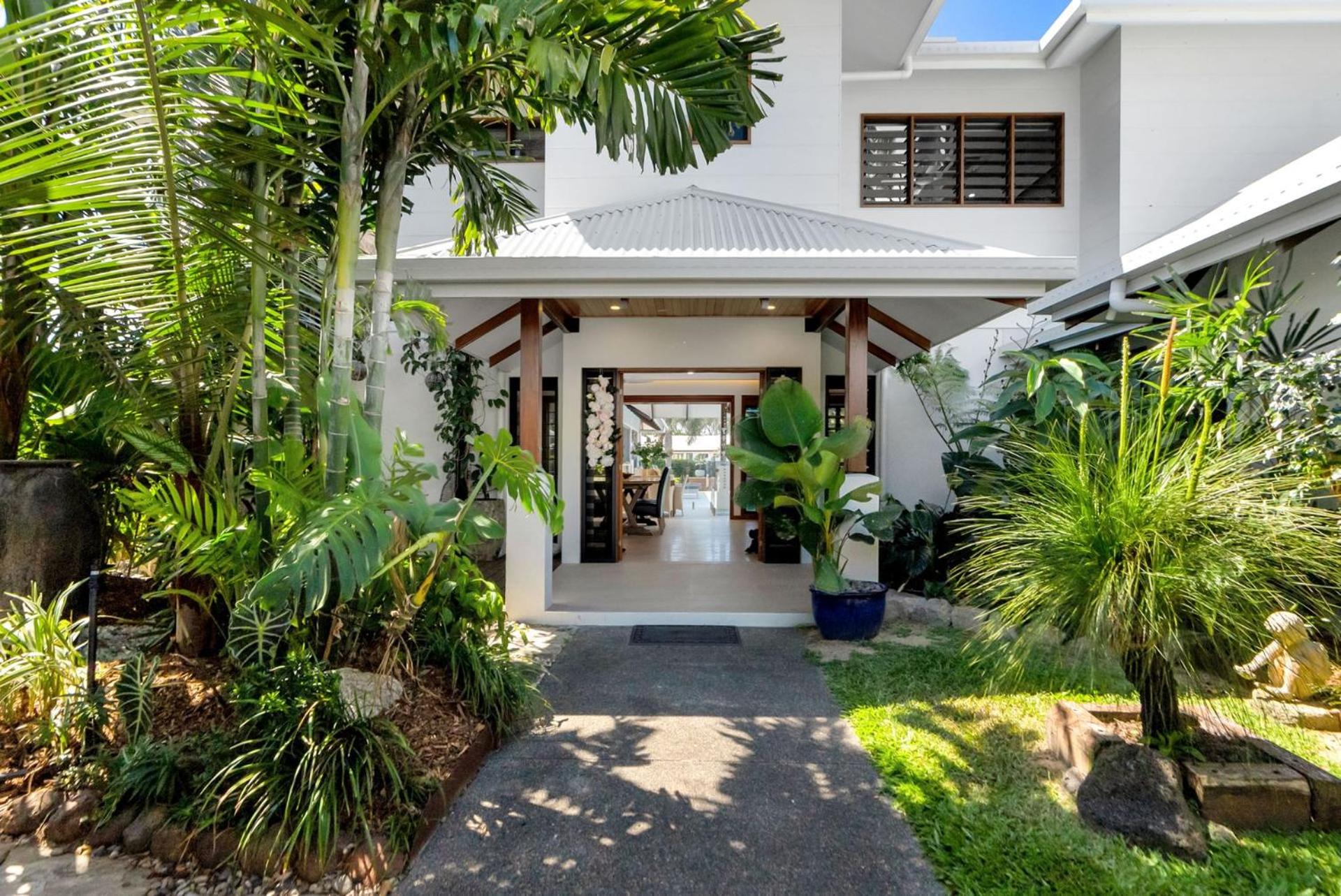 Trinity Beach Vacations - Belle Escapes Lagoon Luxe in Private Estate - Property Image 21