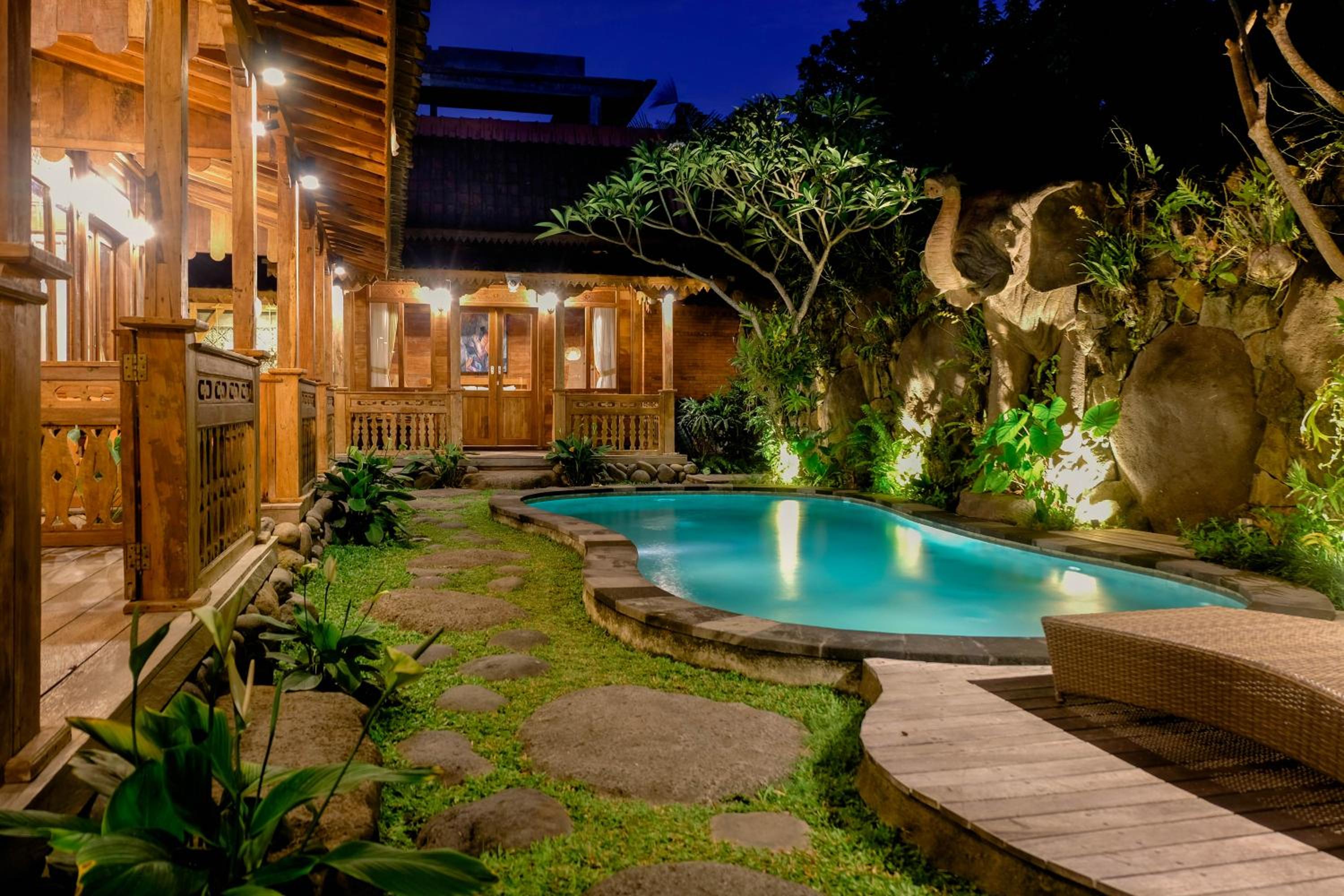 Pondok Kayu Batu view 5
