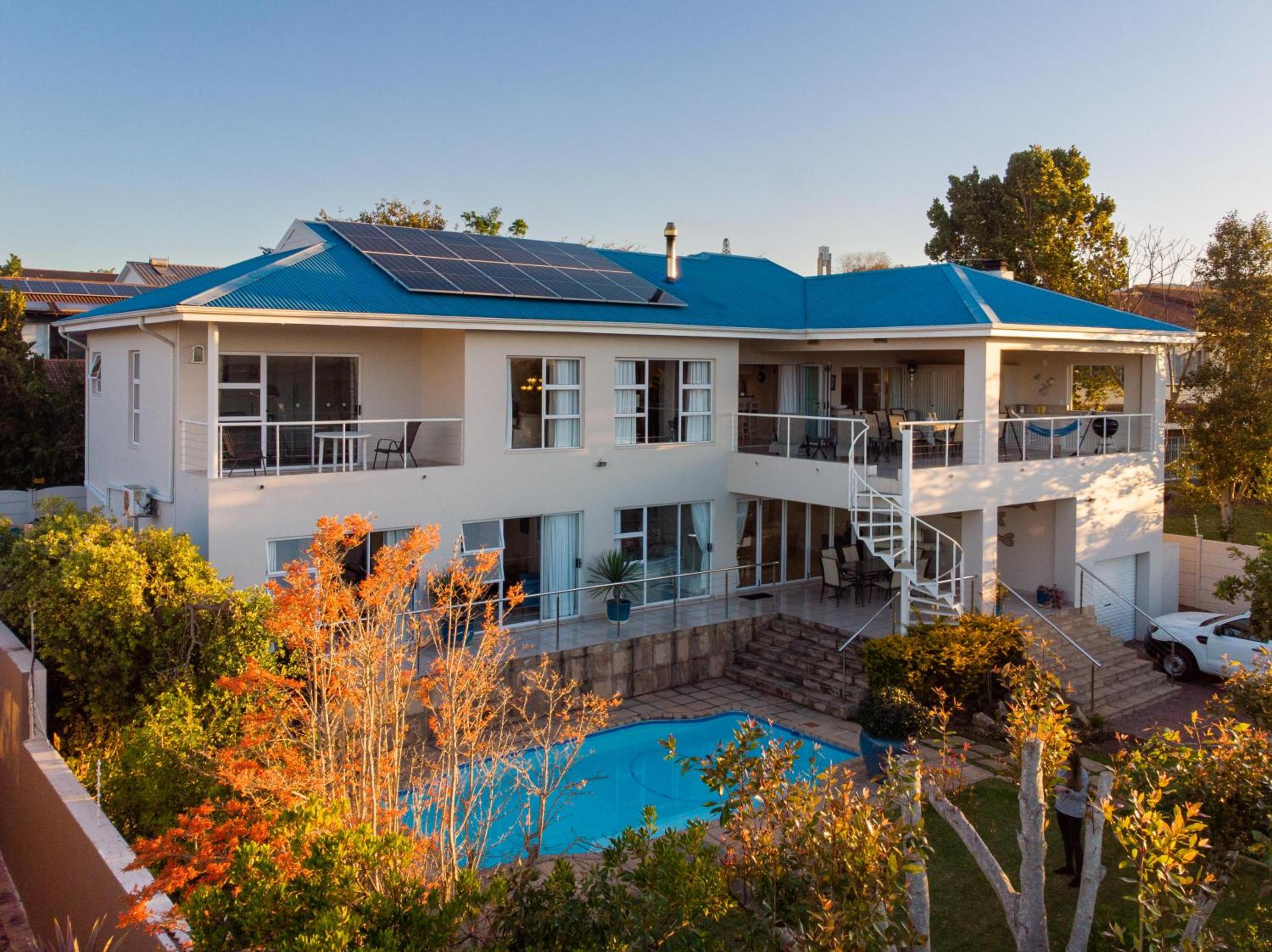 Lovely 2 bedroom rental unit with exquisite views