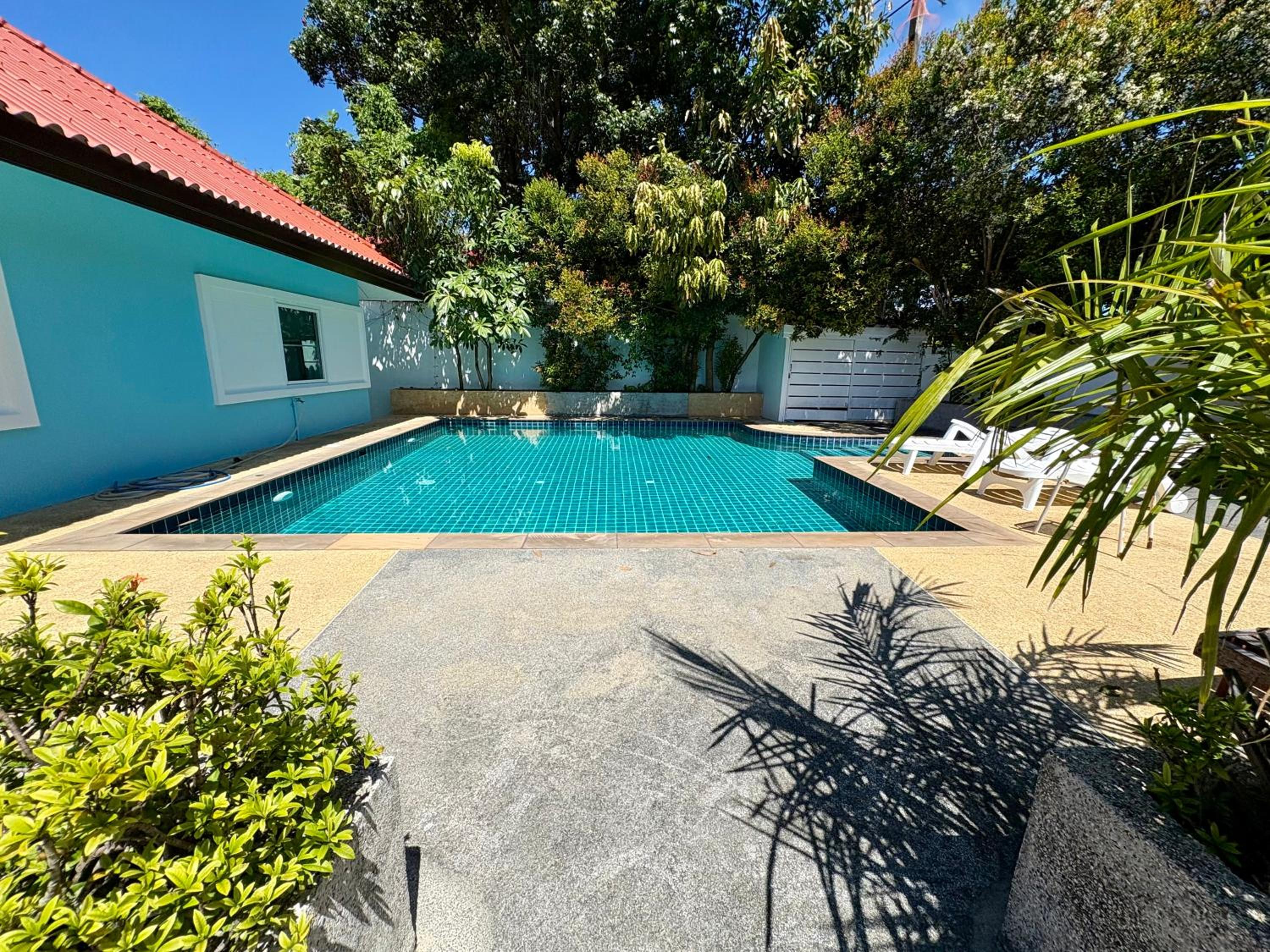 2 bedroom bungalow Nai Harn 4 Resort view 3
