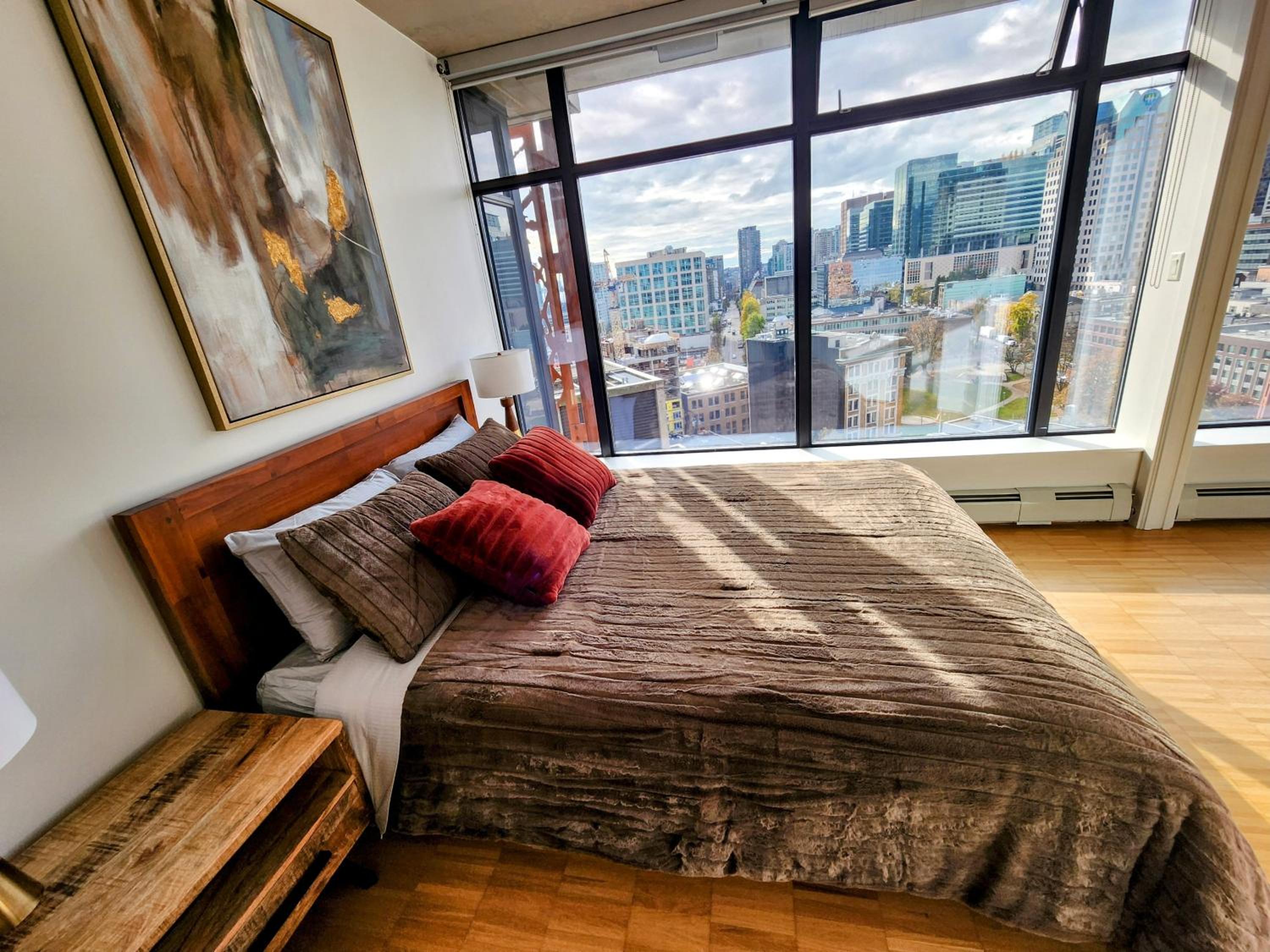 Luxury Downtown Vancouver Suite
