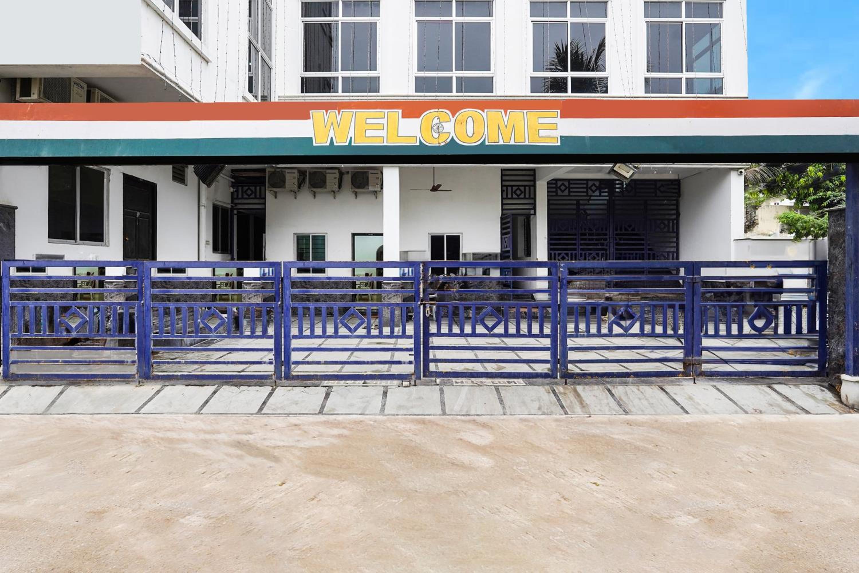 Super Hotel O Kalaingar Nagar Padappai view 4