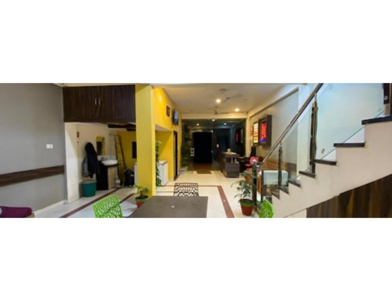 Hotel ShriNathji, Kothi view 4