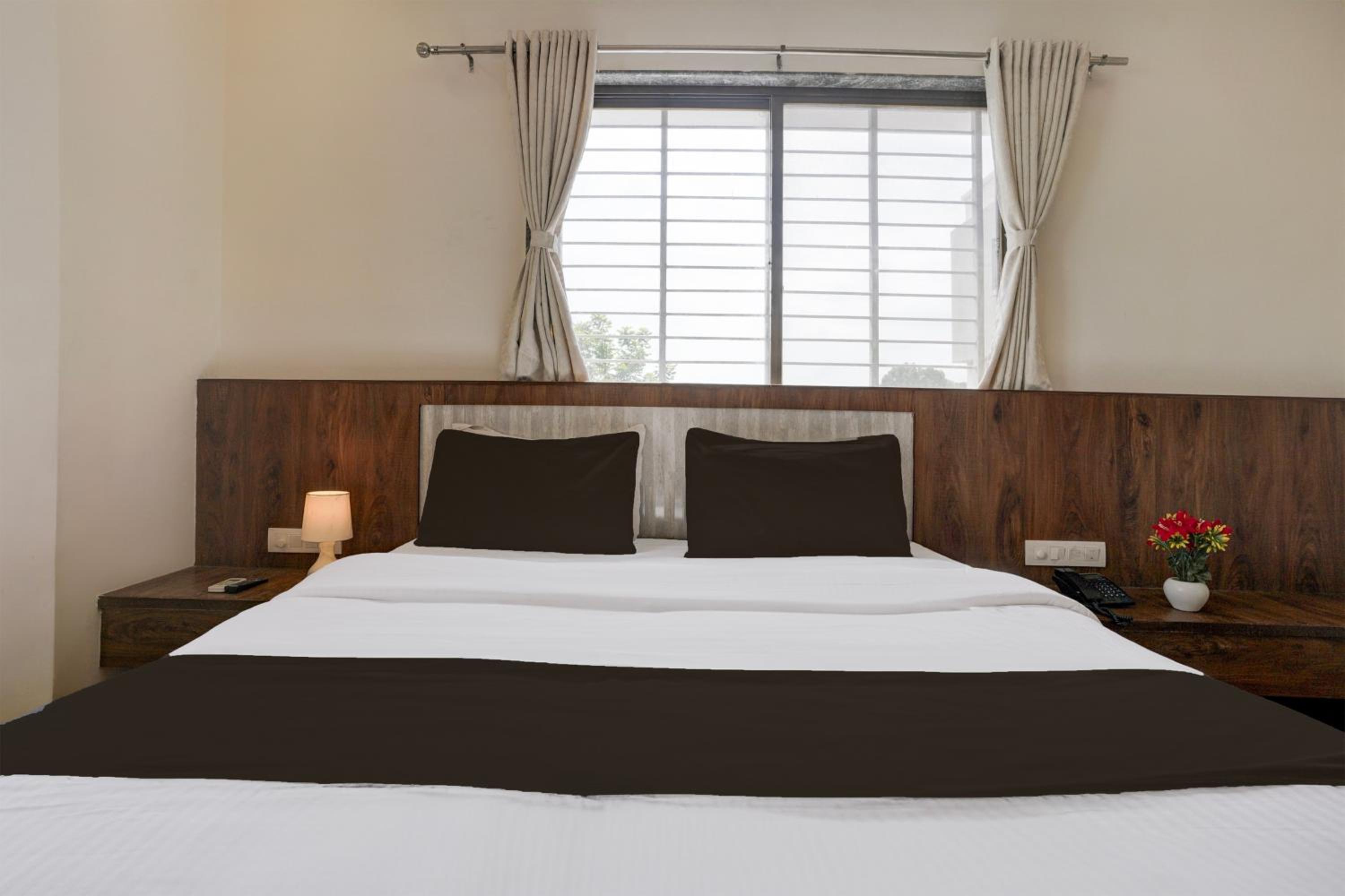 Shirdi Vacations - Super Collection O Shirdi formerly C Tara - Property Image 4