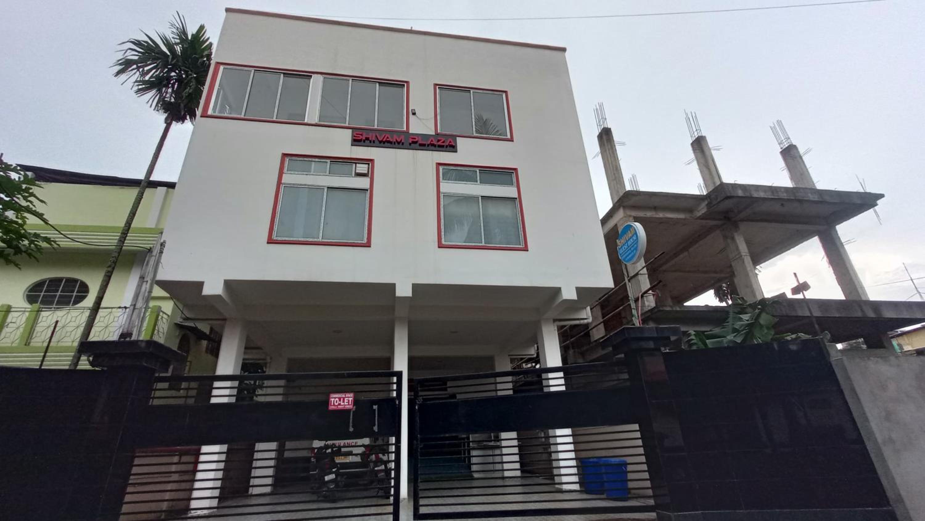 Shivam Guest House Near GNRC and Down Town Hospital