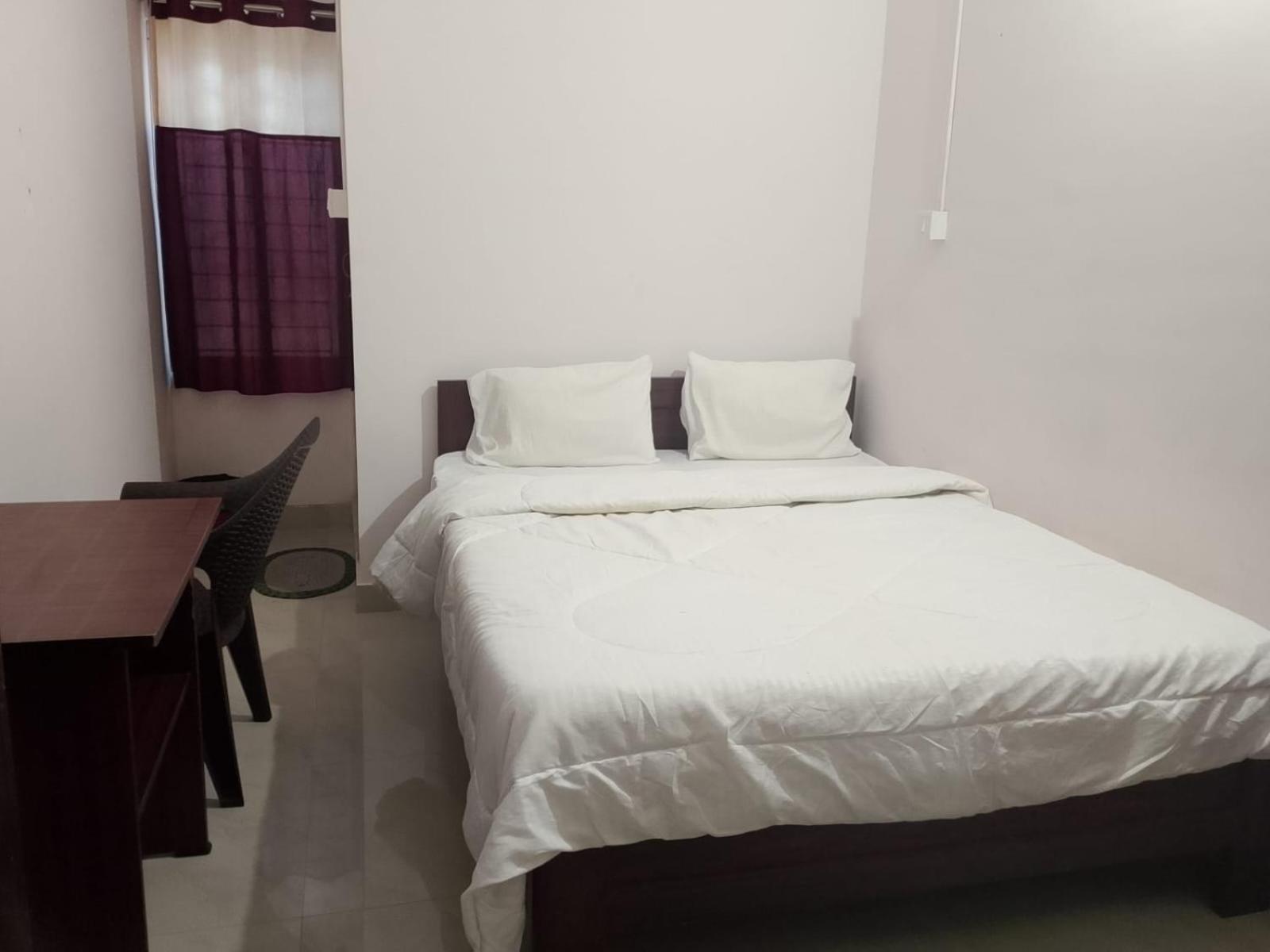 Shivam Guest House Near GNRC and Down Town Hospital