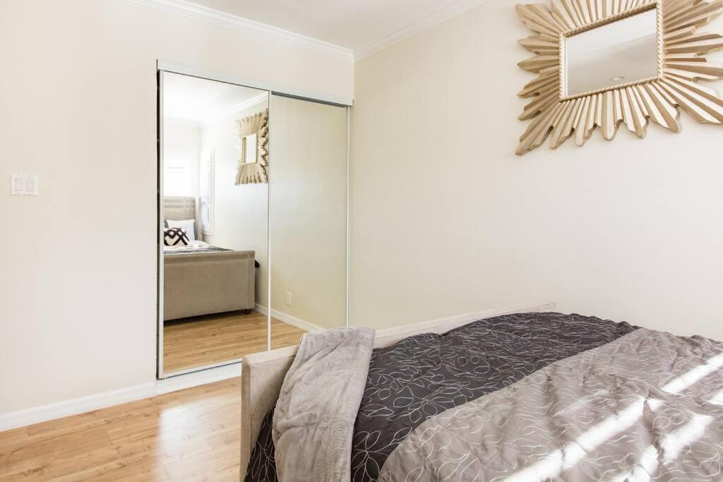 Encino Oasis Gorgeous 3 bedroom with bonus room