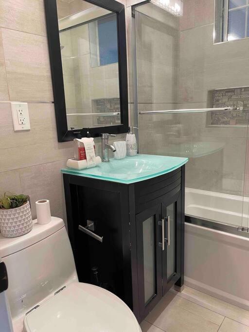 Encino Oasis Gorgeous 3 bedroom with bonus room