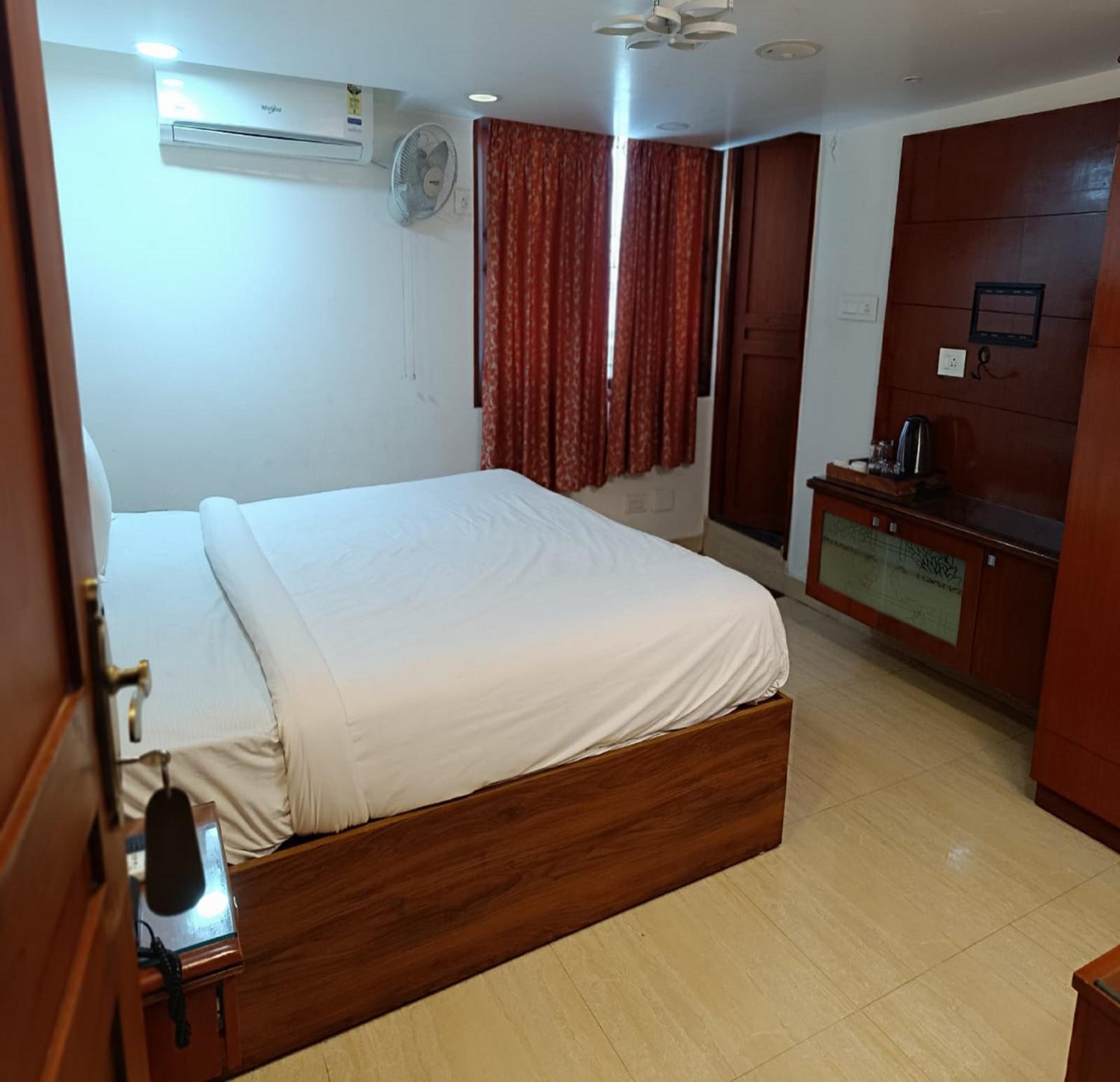 Azhagappa Residency