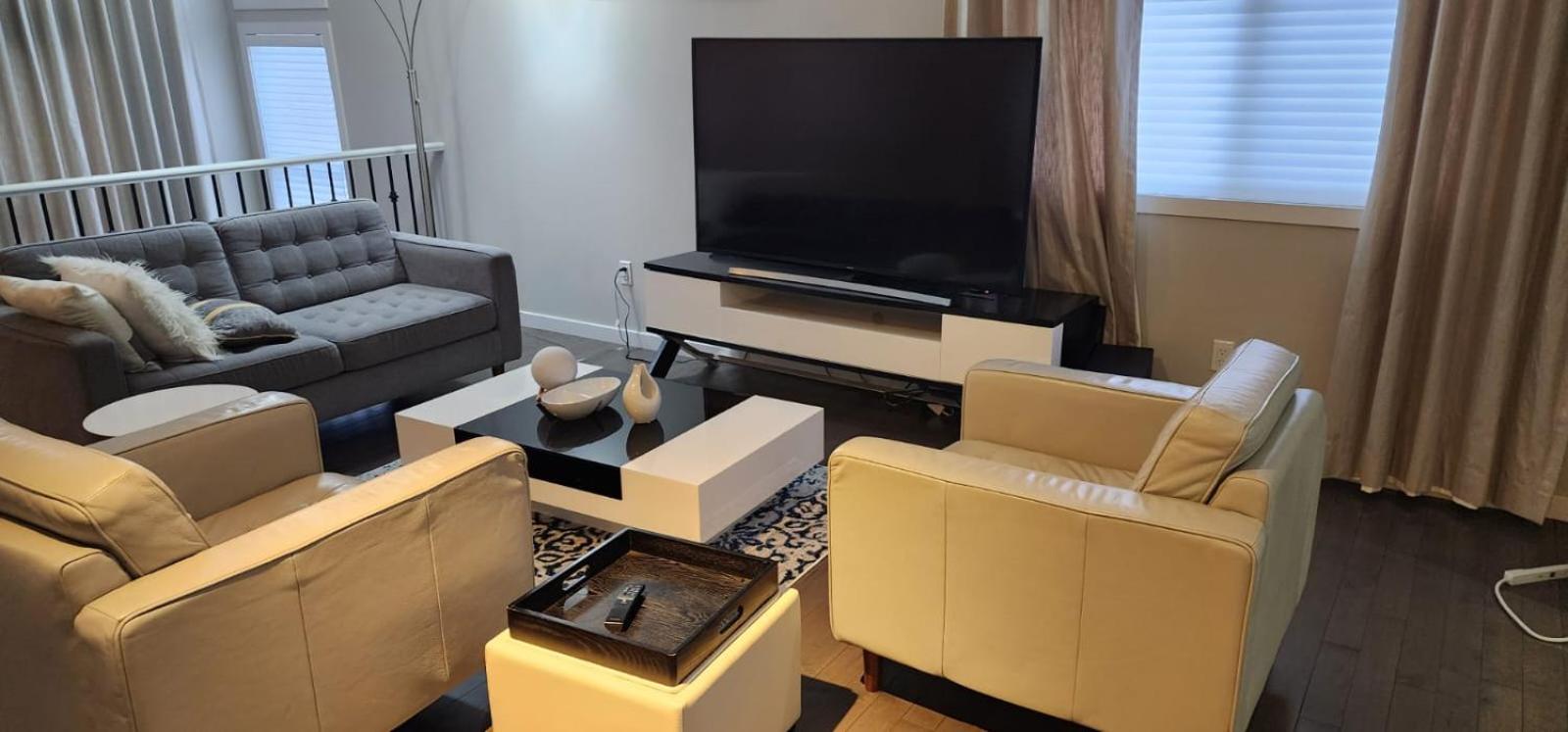 spacious 8 Family friend House - Image 1