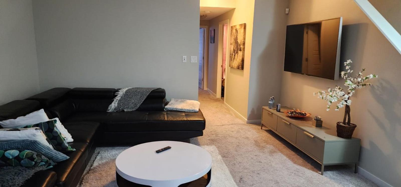spacious 8 Family friend House - Image 5
