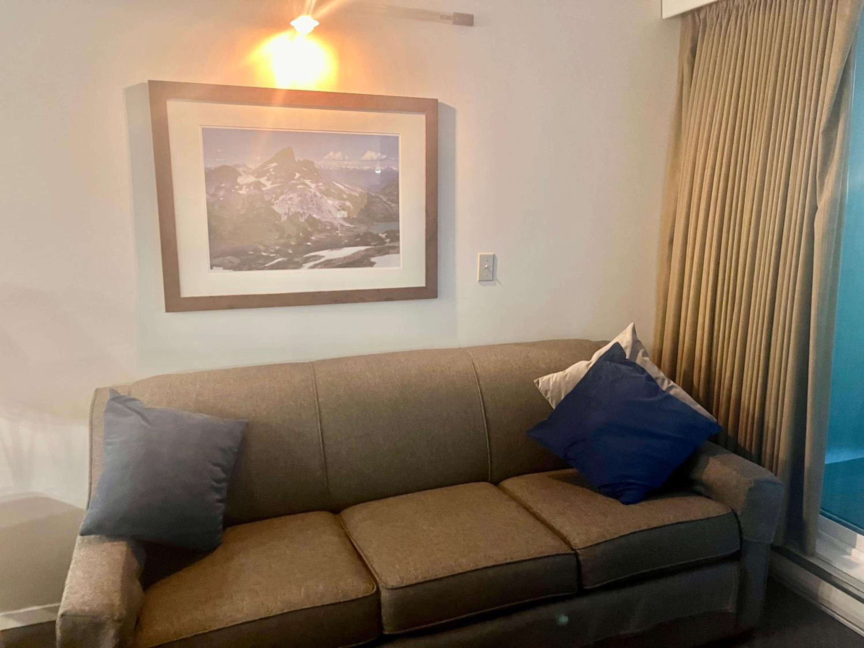 Tantalus Boutique Hotel Spacious Whistler Suite