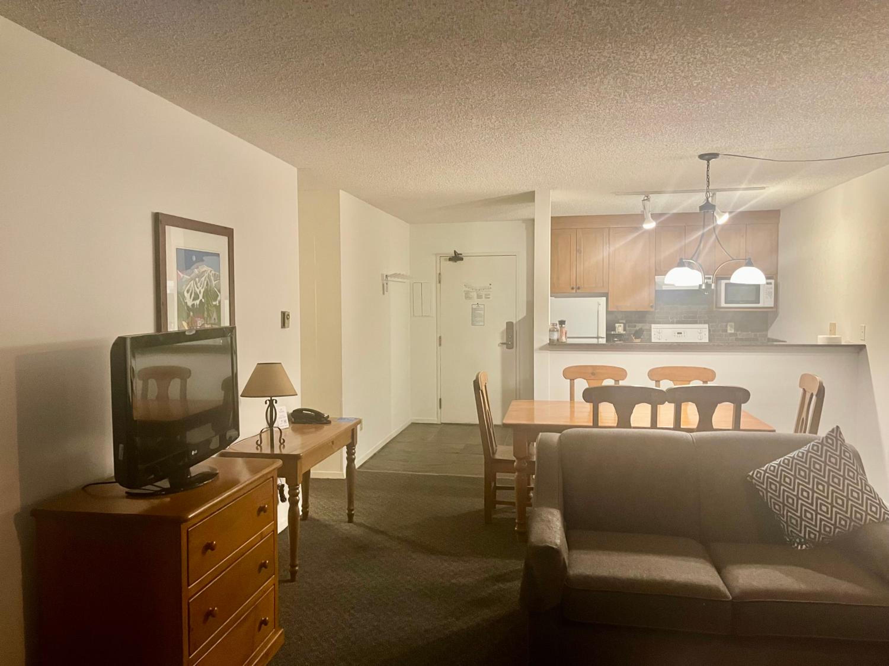 Tantalus Boutique Hotel Spacious Whistler Suite