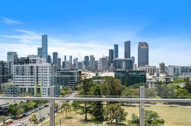 Spacious one-bedroom apartment in South Brisbane
