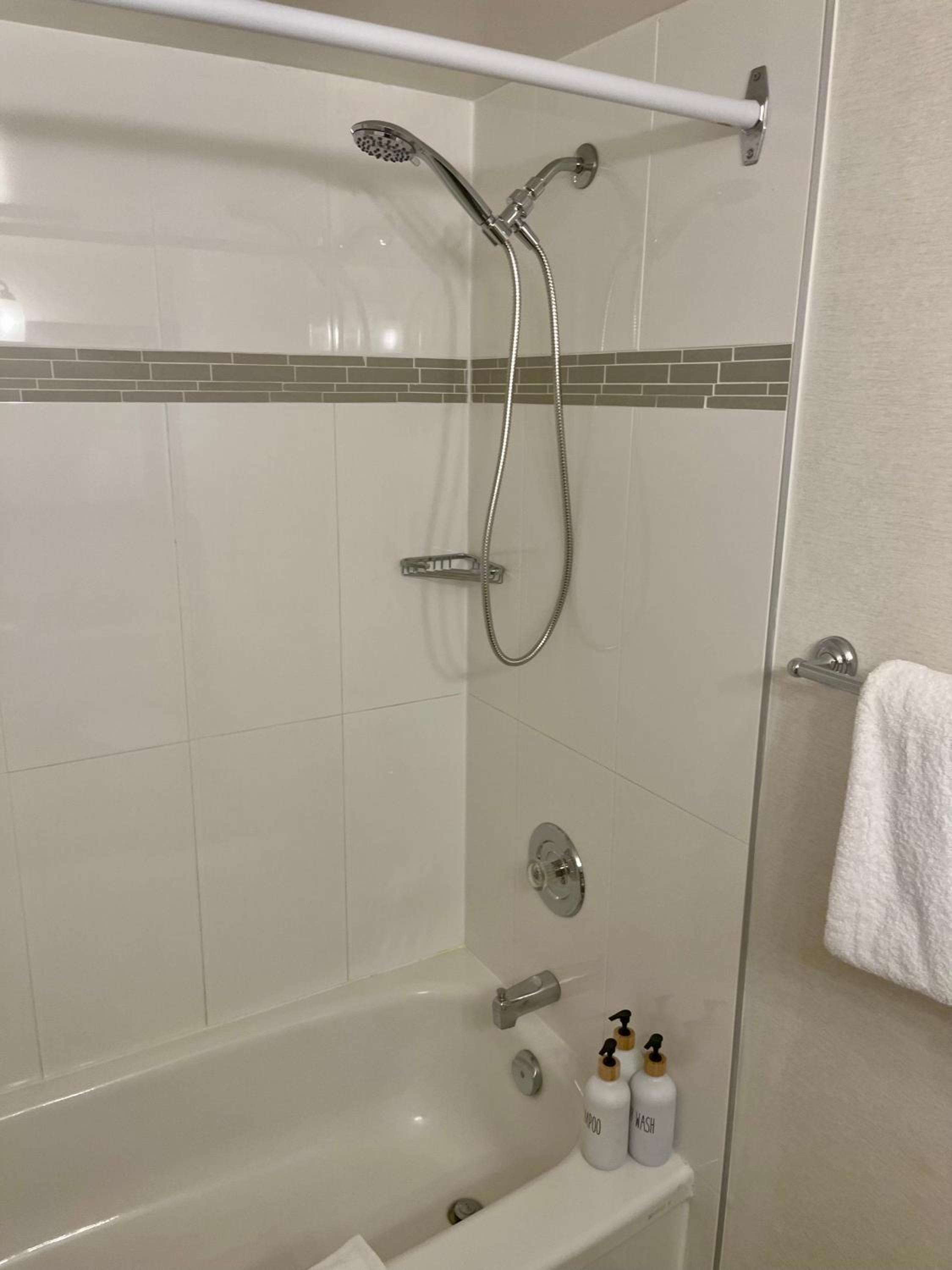 Tantalus Boutique Hotel Spacious Whistler Suite